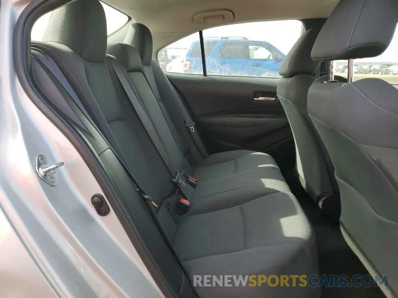 10 fotografías del automóvil dañado 5YFEPMAE8MP240895 TOYOTA COROLLA 2021