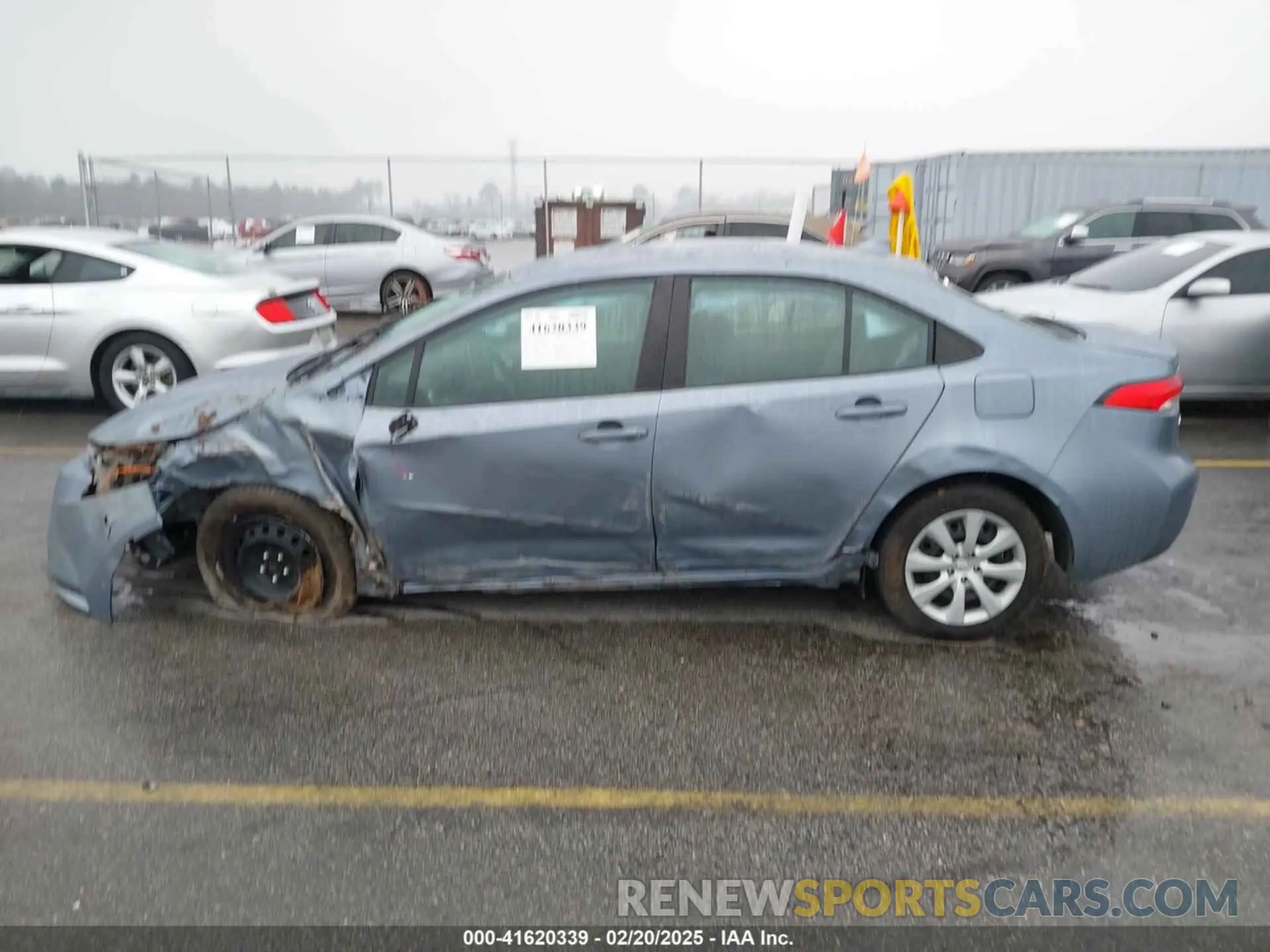 13 fotografías del automóvil dañado 5YFEPMAE8MP242968 TOYOTA COROLLA 2021