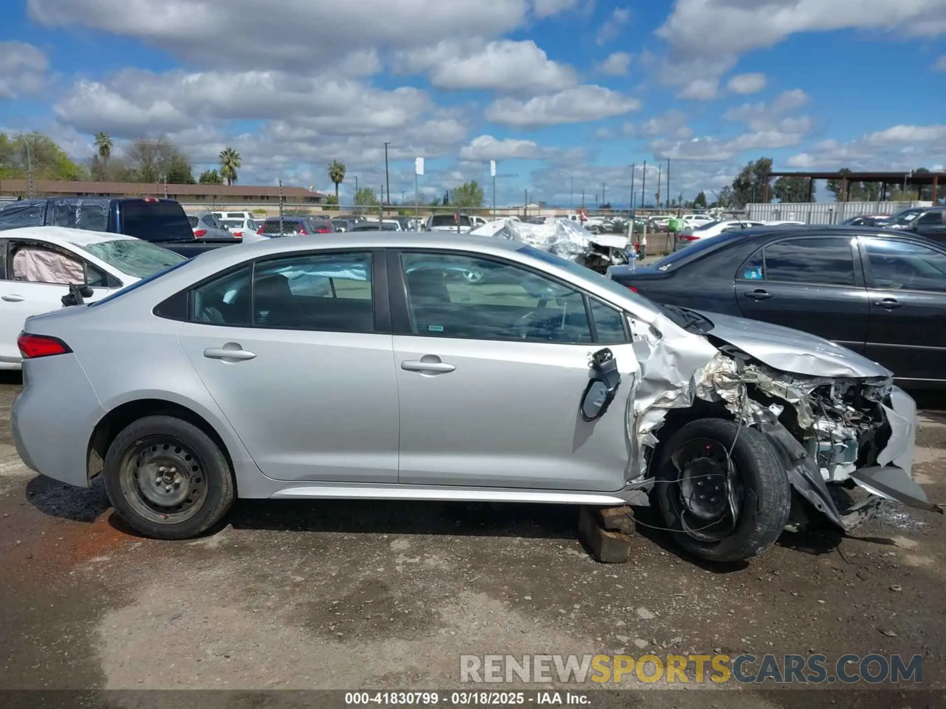 14 fotografías del automóvil dañado 5YFEPMAE8MP245580 TOYOTA COROLLA 2021