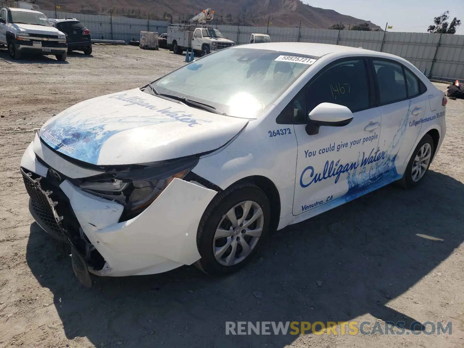2 fotografías del automóvil dañado 5YFEPMAE8MP264372 TOYOTA COROLLA 2021