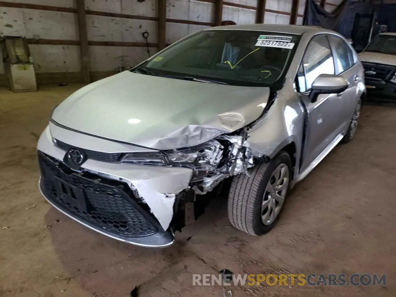 2 fotografías del automóvil dañado 5YFEPMAE8MP267658 TOYOTA COROLLA 2021
