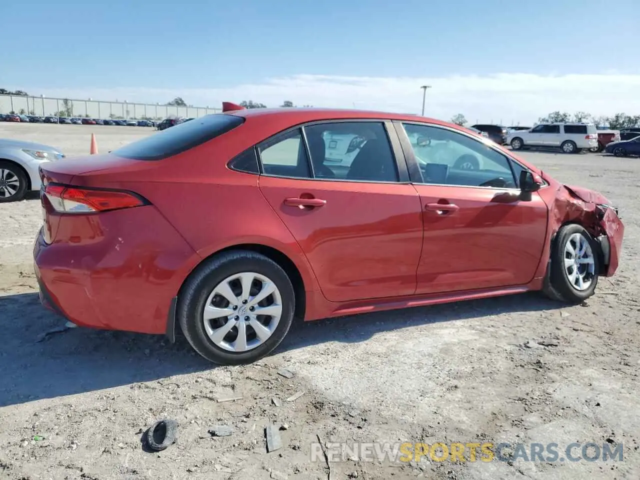 3 fotografías del automóvil dañado 5YFEPMAE9MP151479 TOYOTA COROLLA 2021