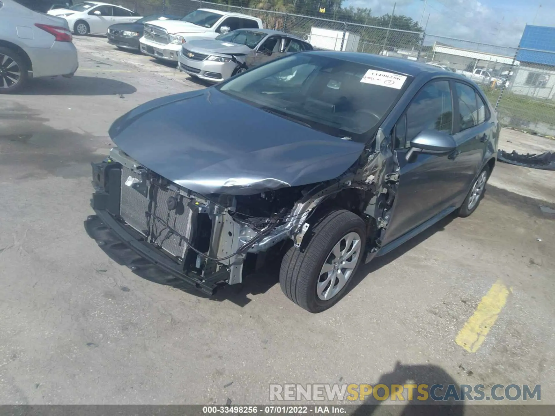 2 fotografías del automóvil dañado 5YFEPMAE9MP152826 TOYOTA COROLLA 2021