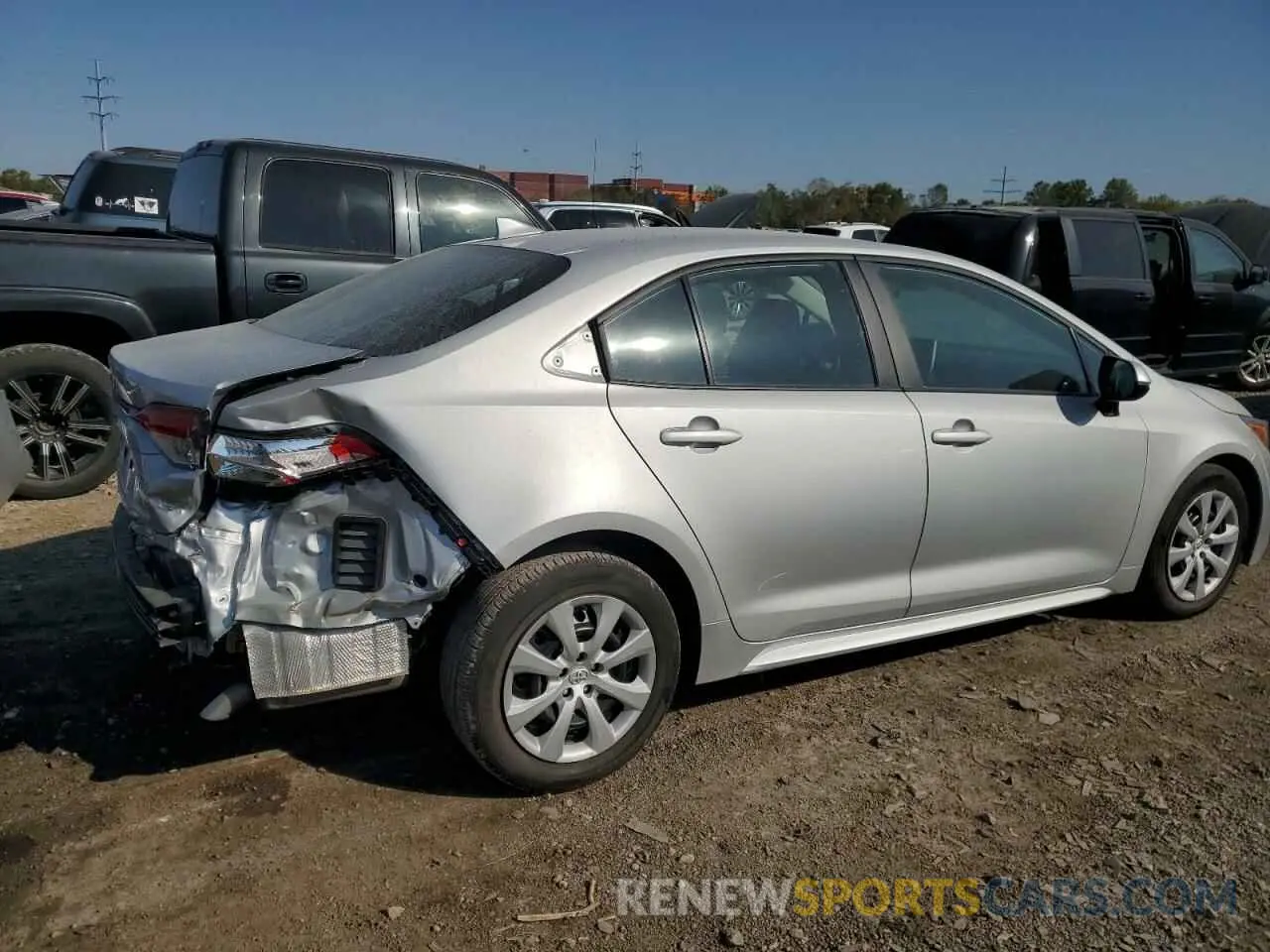 3 fotografías del automóvil dañado 5YFEPMAE9MP169707 TOYOTA COROLLA 2021