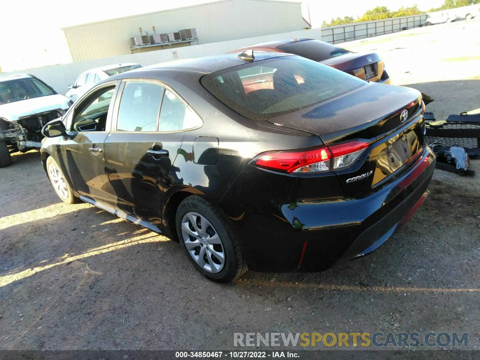 3 fotografías del automóvil dañado 5YFEPMAE9MP190279 TOYOTA COROLLA 2021