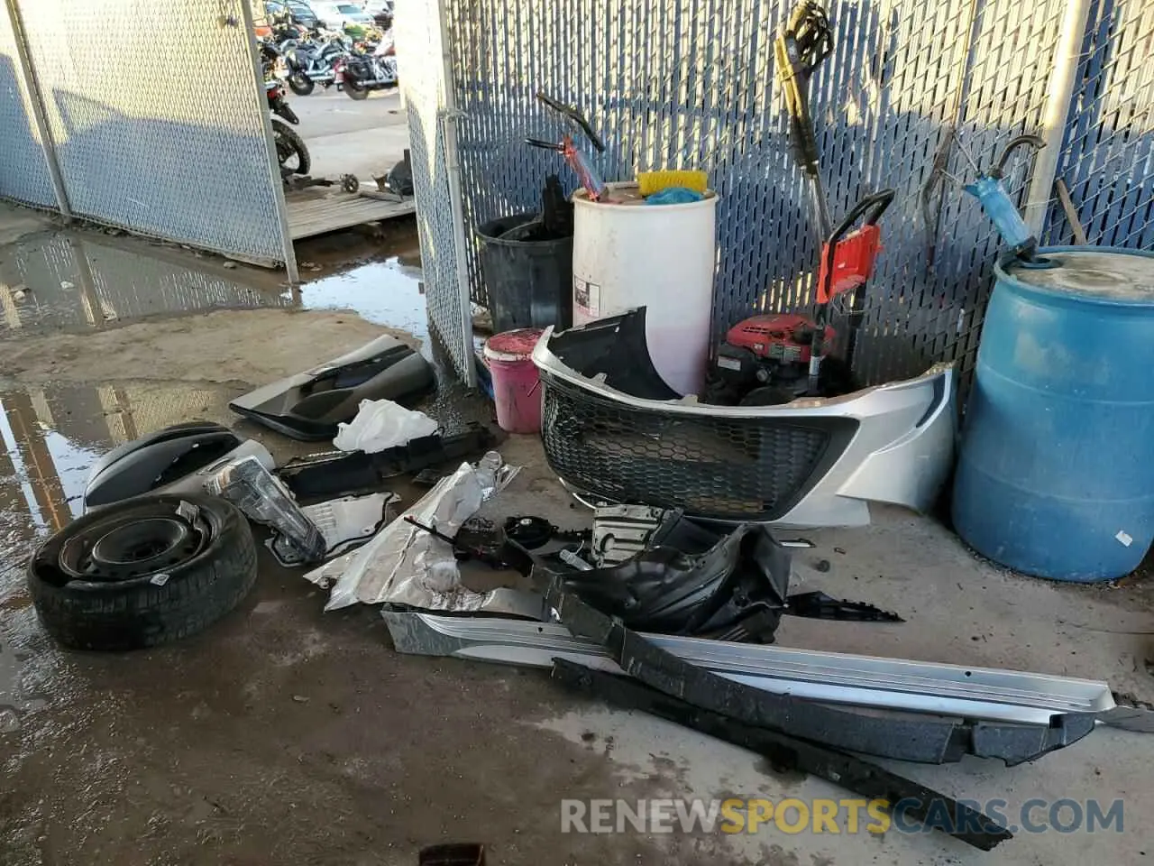 12 fotografías del automóvil dañado 5YFEPMAE9MP194042 TOYOTA COROLLA 2021