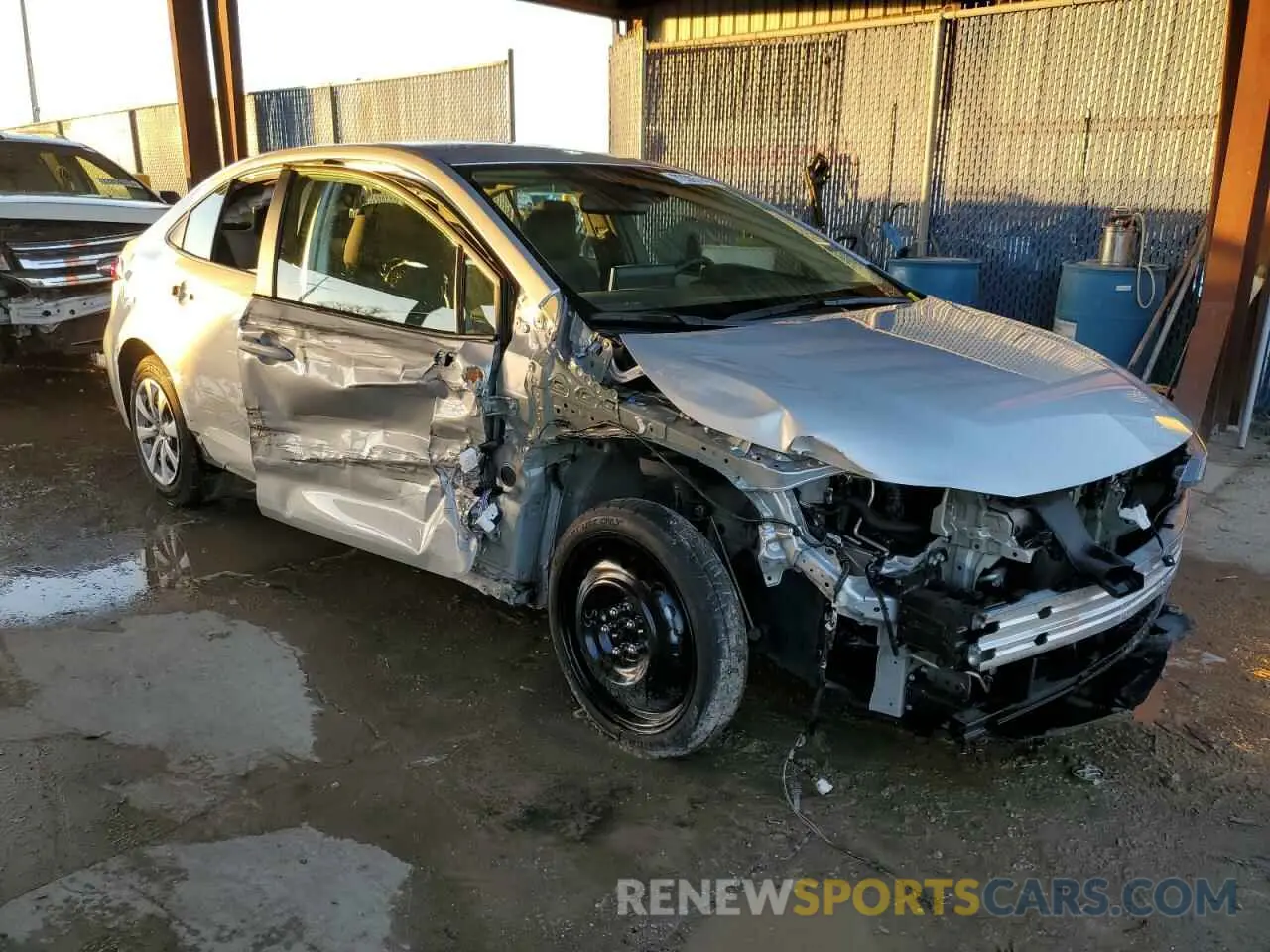 4 fotografías del automóvil dañado 5YFEPMAE9MP194042 TOYOTA COROLLA 2021