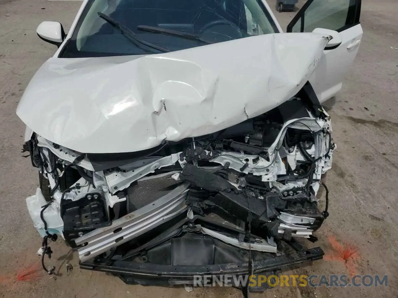 13 fotografías del automóvil dañado 5YFEPMAE9MP198589 TOYOTA COROLLA 2021