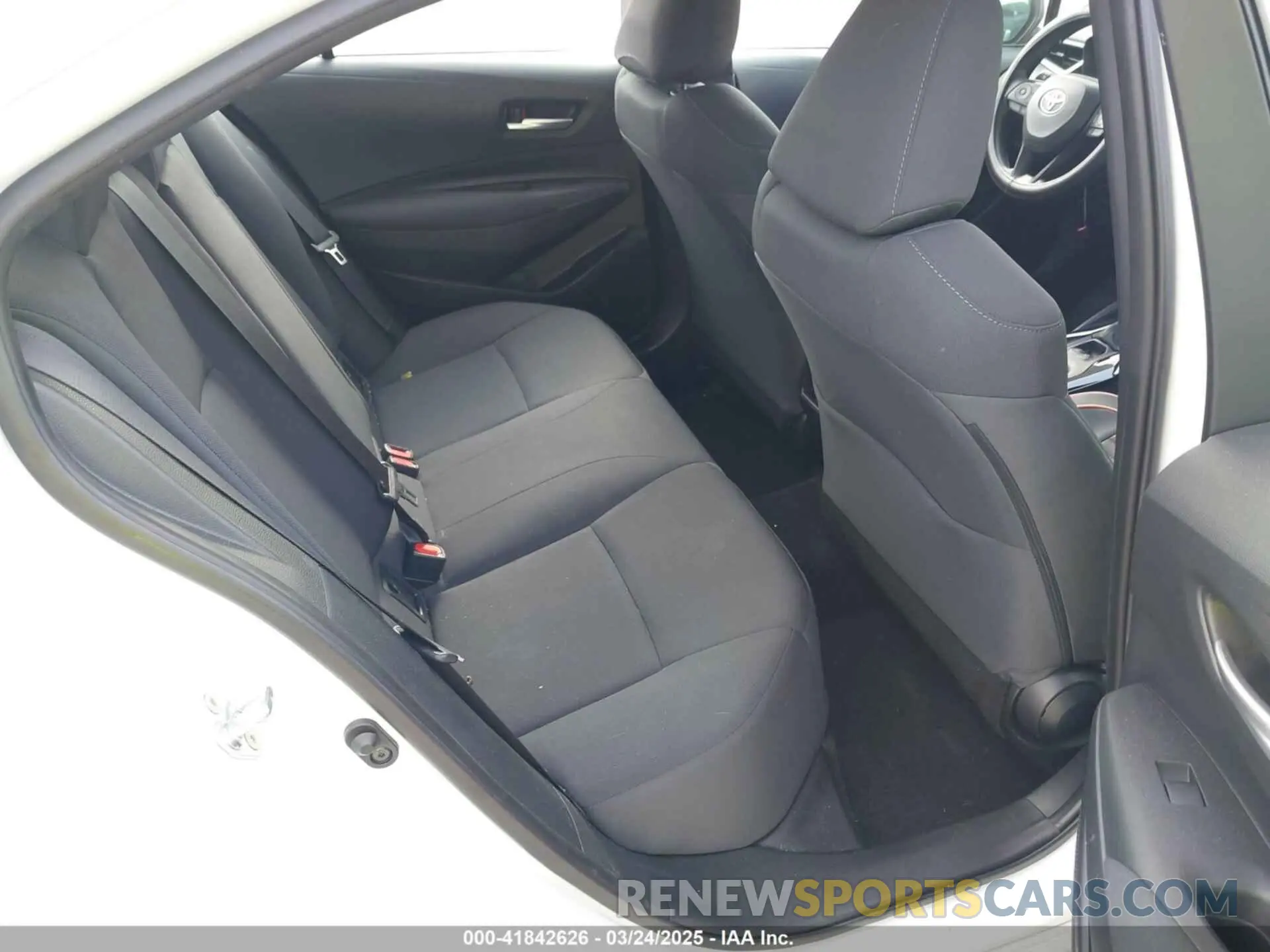 8 fotografías del automóvil dañado 5YFEPMAE9MP199970 TOYOTA COROLLA 2021