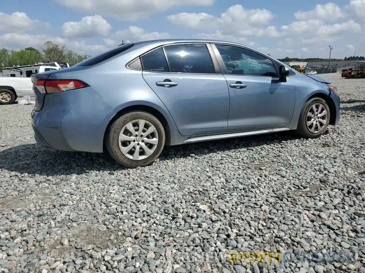 3 fotografías del automóvil dañado 5YFEPMAE9MP203094 TOYOTA COROLLA 2021