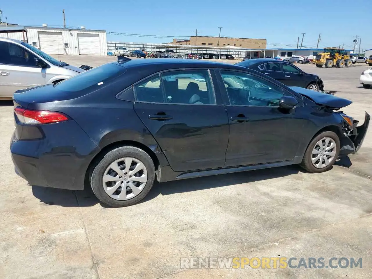 3 fotografías del automóvil dañado 5YFEPMAE9MP203600 TOYOTA COROLLA 2021
