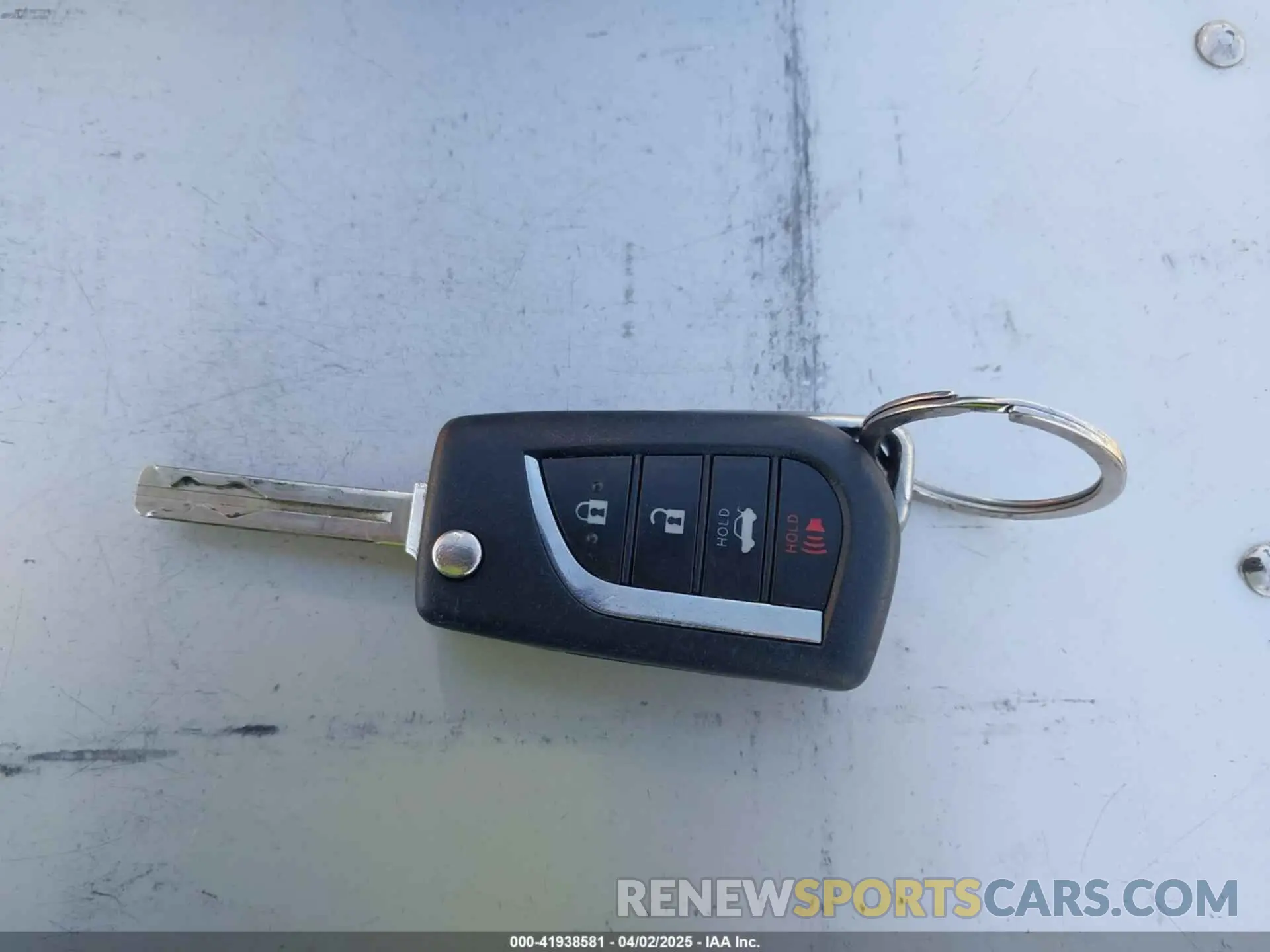 11 fotografías del automóvil dañado 5YFEPMAE9MP205525 TOYOTA COROLLA 2021