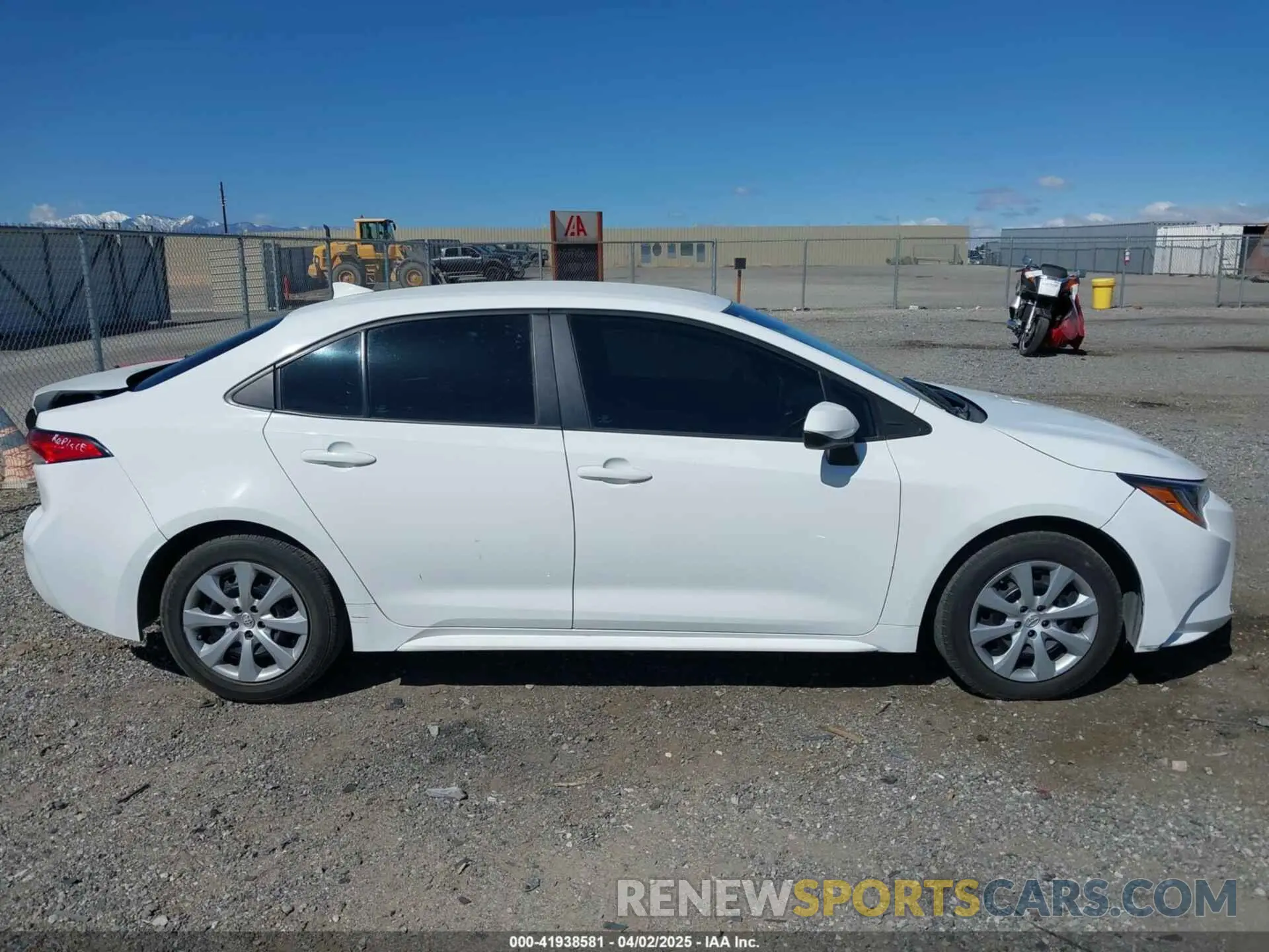 13 fotografías del automóvil dañado 5YFEPMAE9MP205525 TOYOTA COROLLA 2021