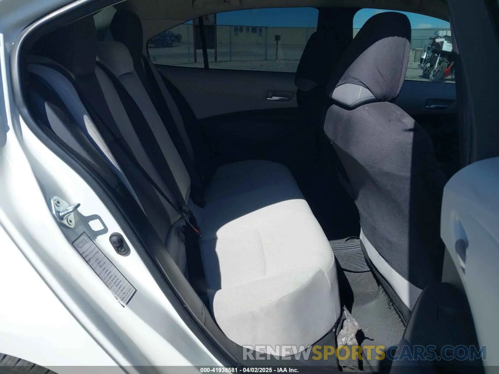 8 fotografías del automóvil dañado 5YFEPMAE9MP205525 TOYOTA COROLLA 2021