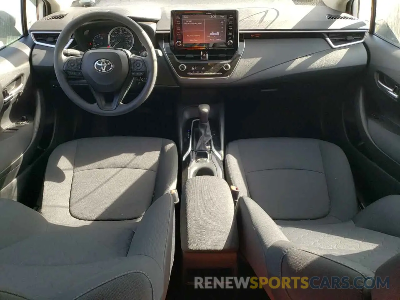 8 fotografías del automóvil dañado 5YFEPMAE9MP207274 TOYOTA COROLLA 2021