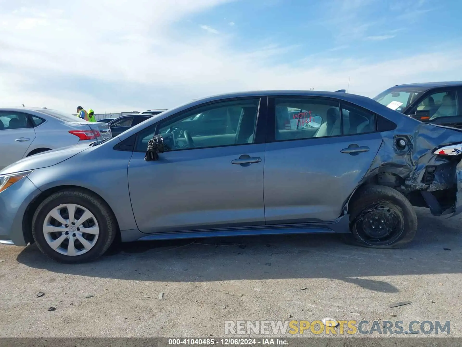 14 fotografías del automóvil dañado 5YFEPMAE9MP208764 TOYOTA COROLLA 2021
