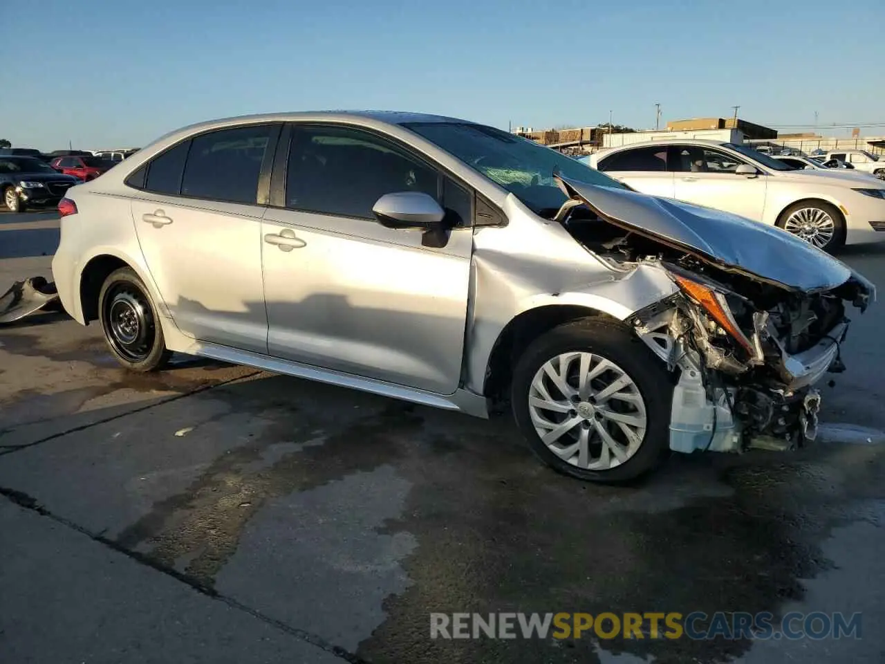 4 fotografías del automóvil dañado 5YFEPMAEXMP157565 TOYOTA COROLLA 2021