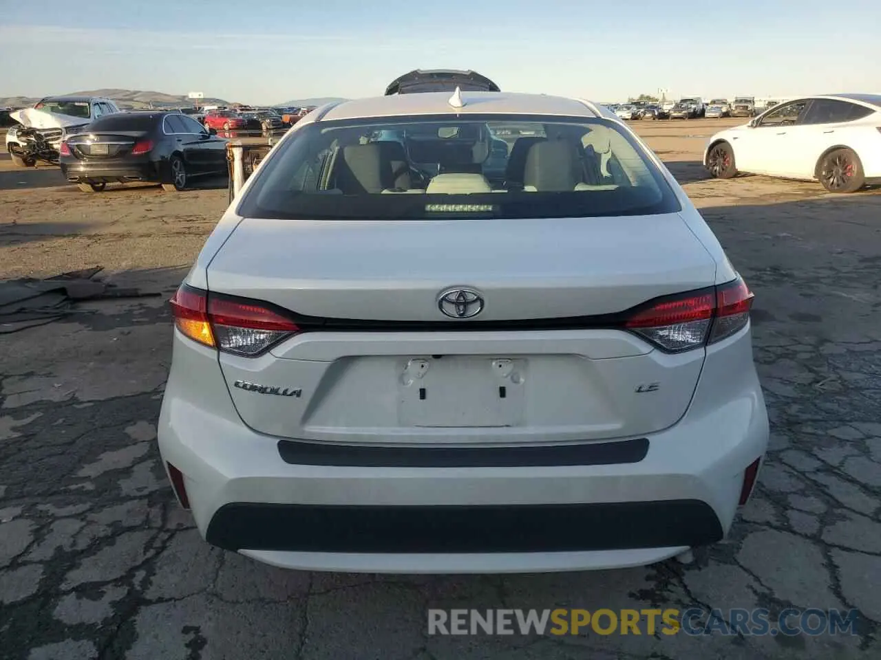 6 fotografías del automóvil dañado 5YFEPMAEXMP166038 TOYOTA COROLLA 2021