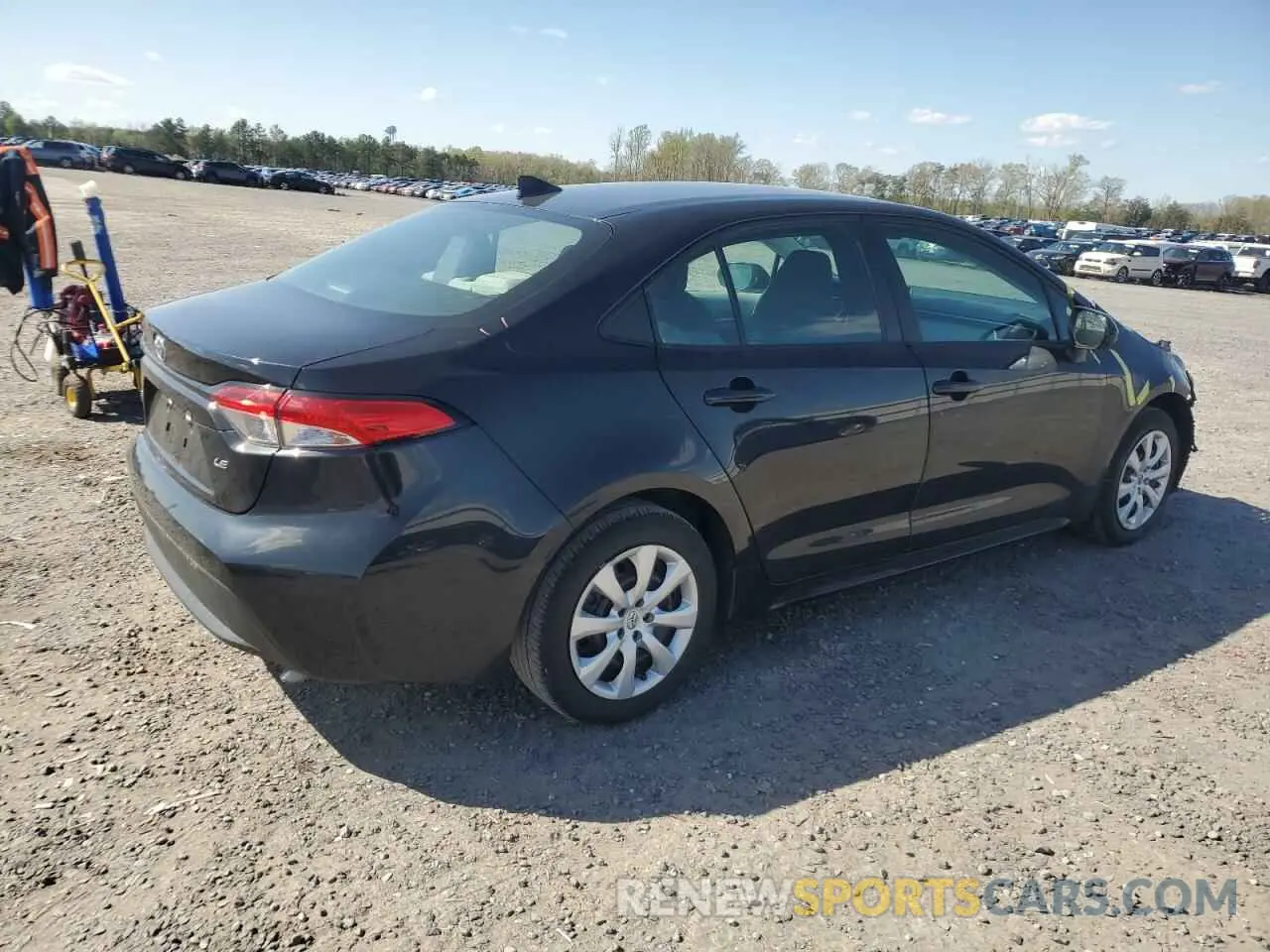 3 fotografías del automóvil dañado 5YFEPMAEXMP169232 TOYOTA COROLLA 2021