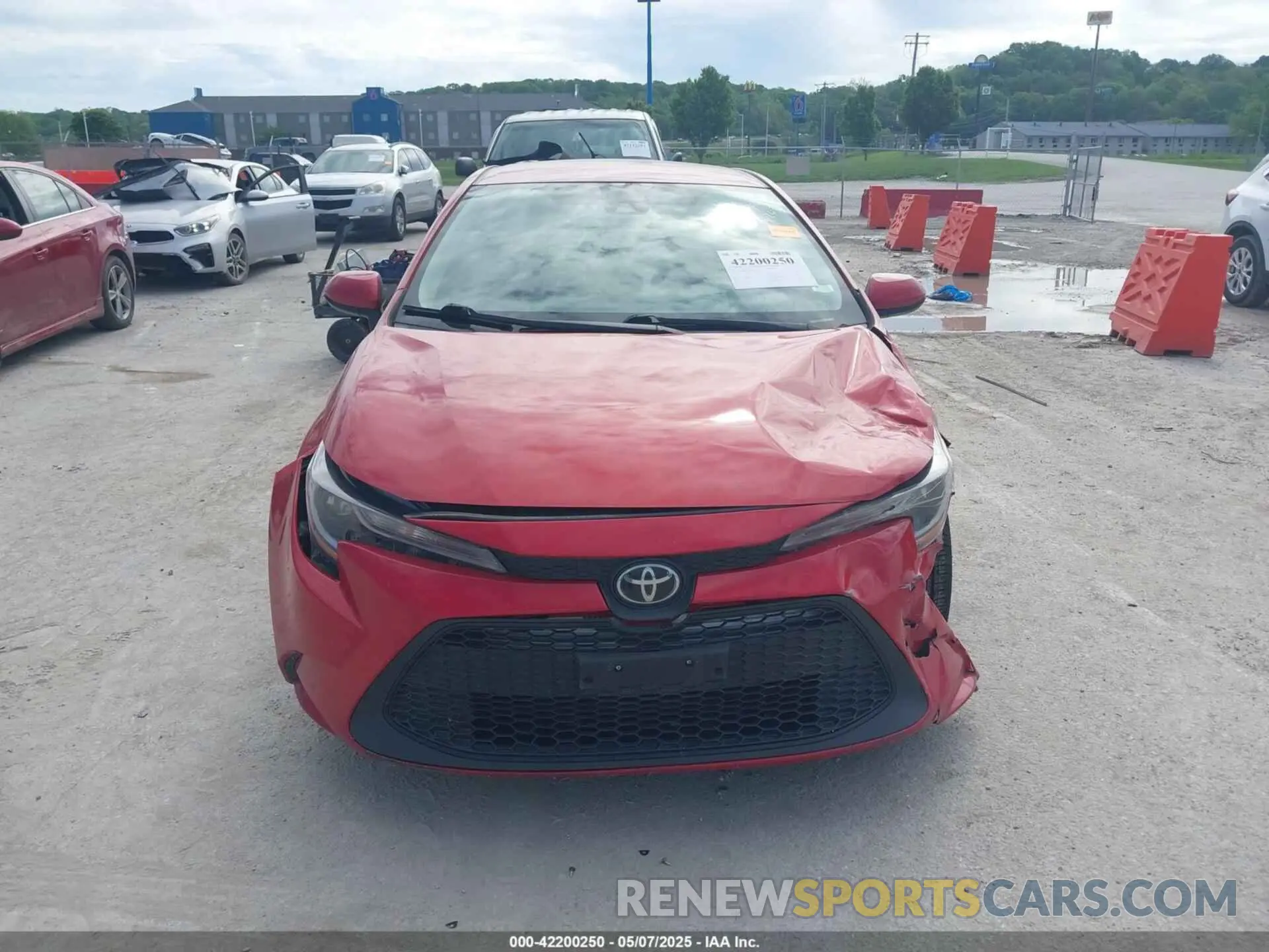 12 fotografías del automóvil dañado 5YFEPMAEXMP180425 TOYOTA COROLLA 2021