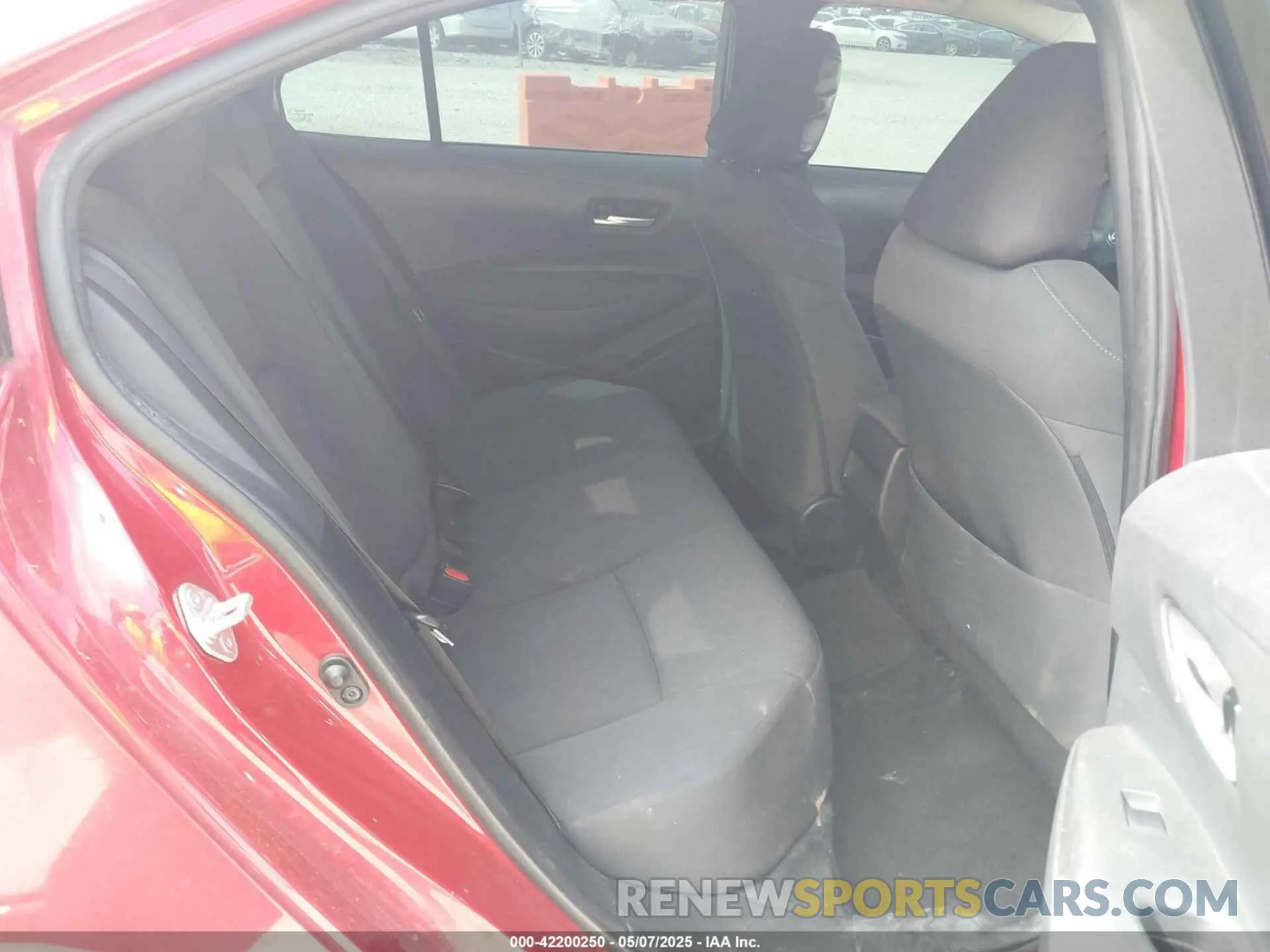 8 fotografías del automóvil dañado 5YFEPMAEXMP180425 TOYOTA COROLLA 2021