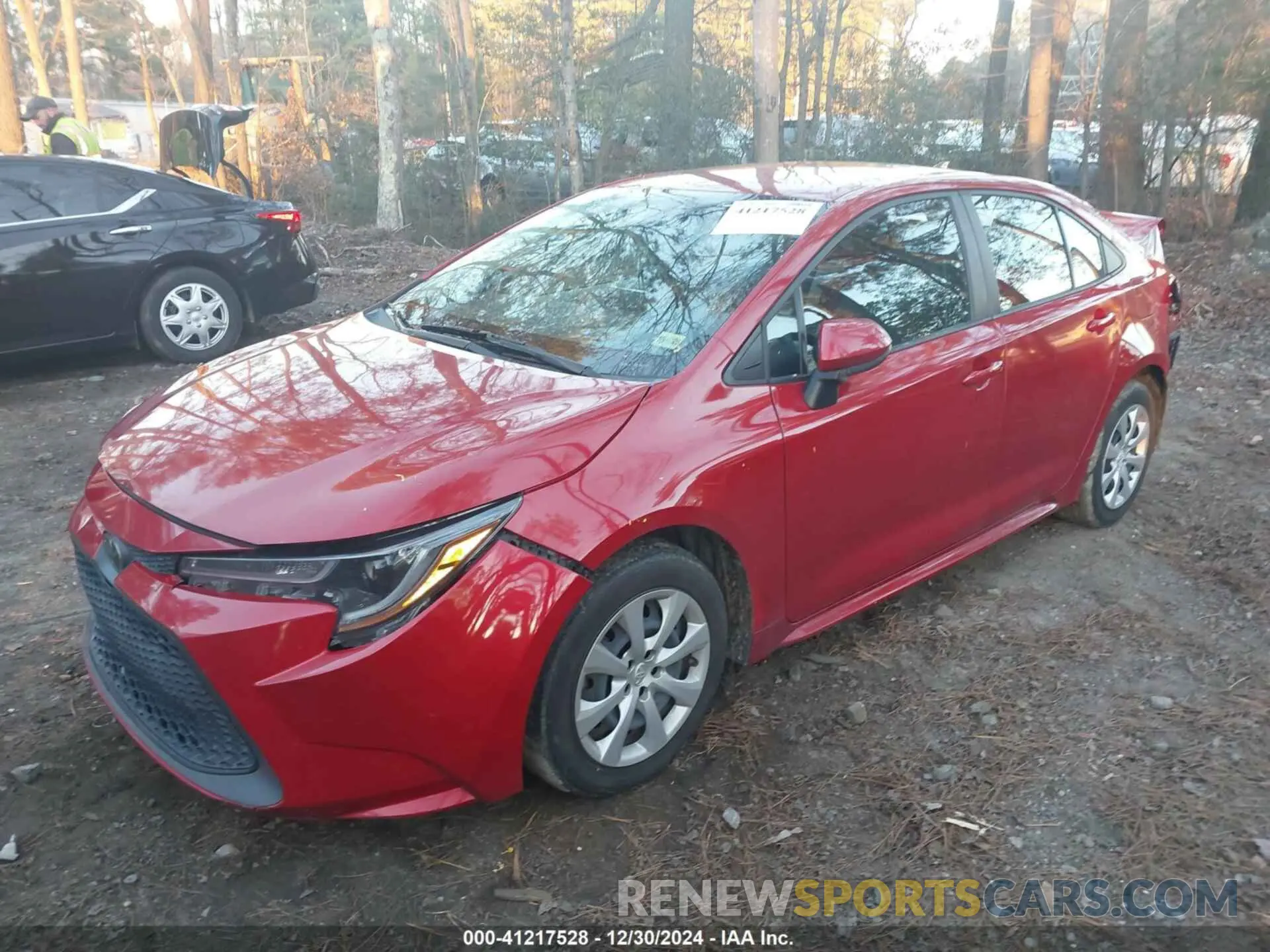 2 fotografías del automóvil dañado 5YFEPMAEXMP185950 TOYOTA COROLLA 2021