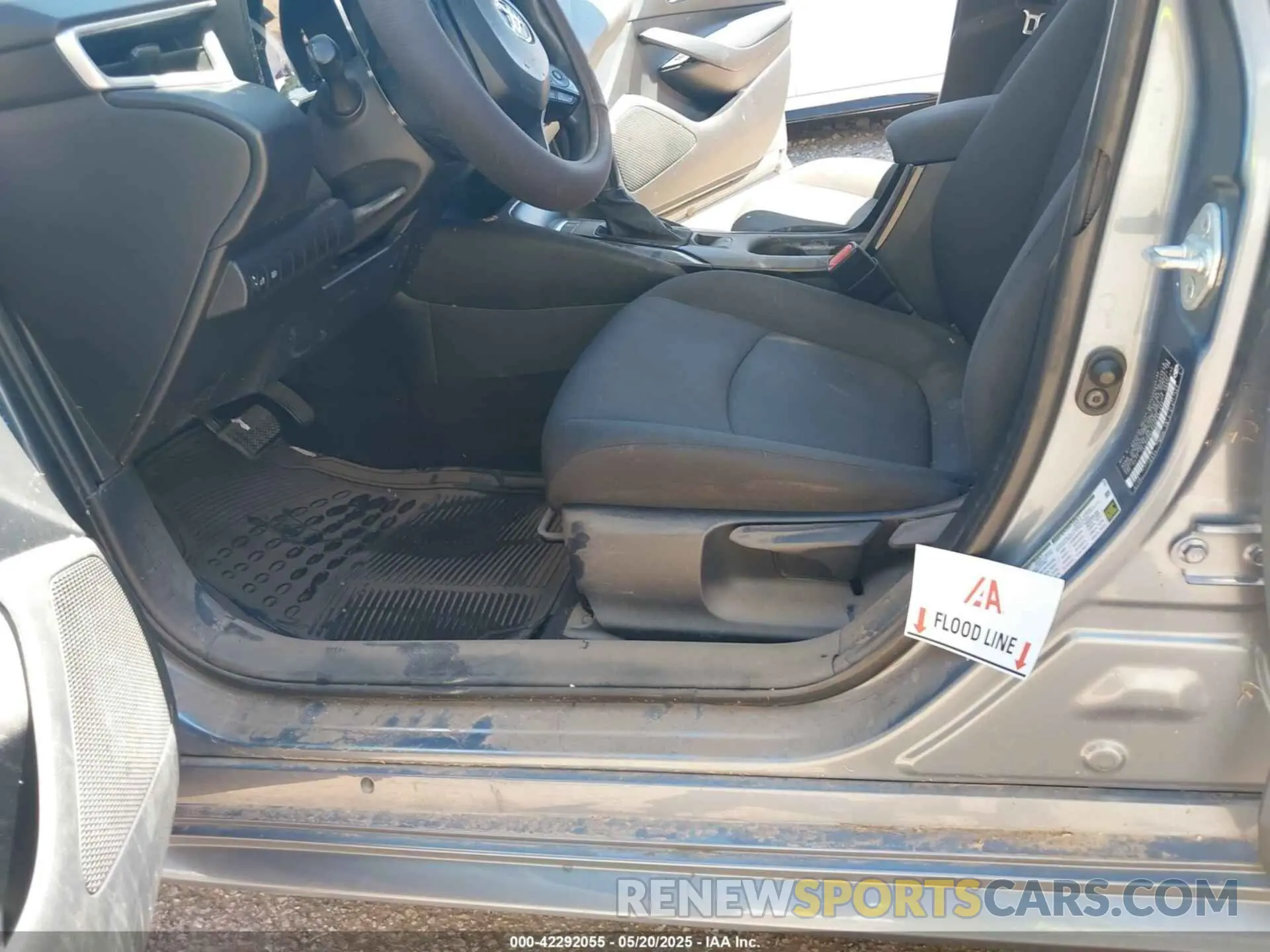 6 fotografías del automóvil dañado 5YFEPMAEXMP185995 TOYOTA COROLLA 2021