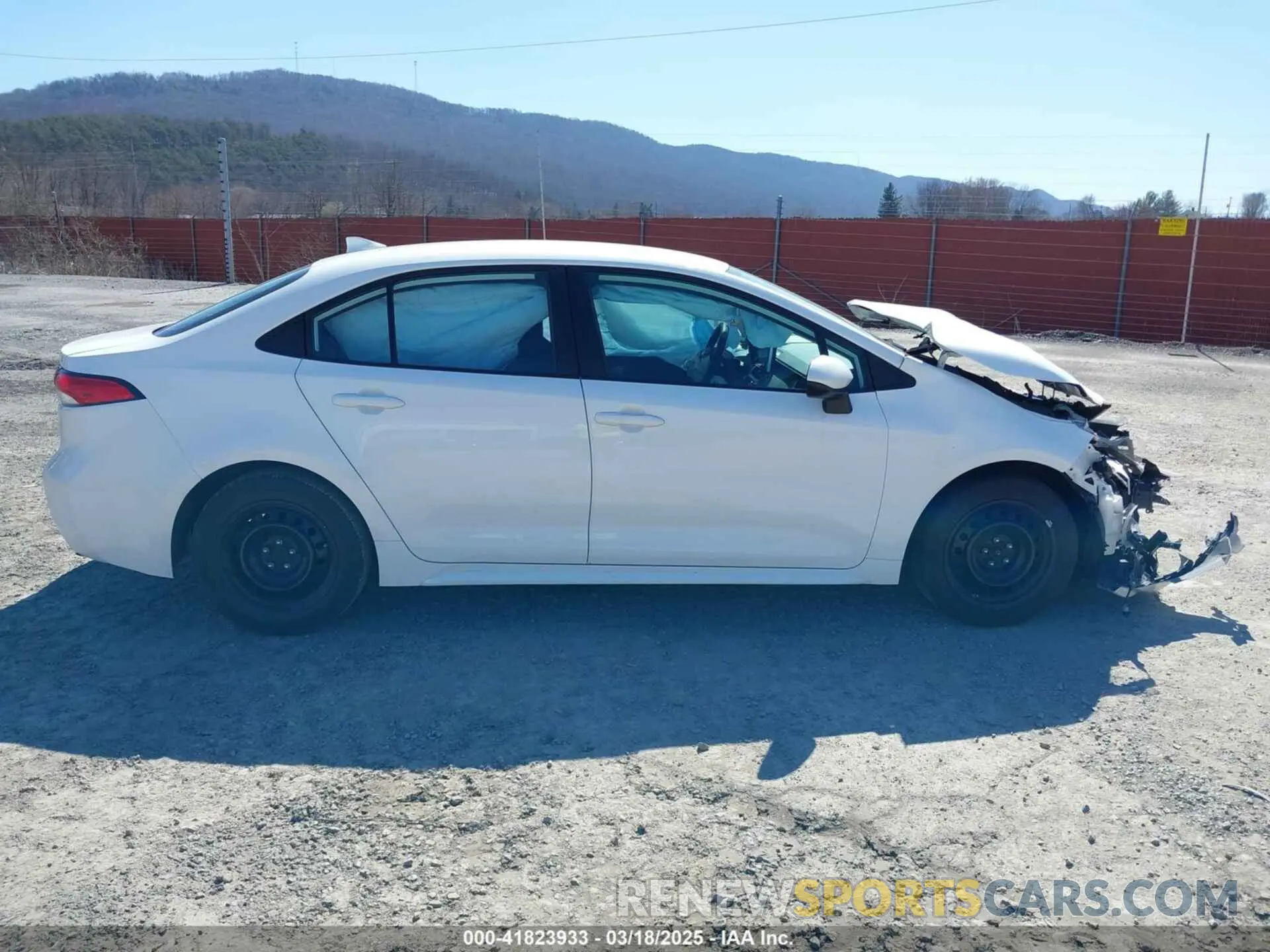 14 fotografías del automóvil dañado 5YFEPMAEXMP193336 TOYOTA COROLLA 2021