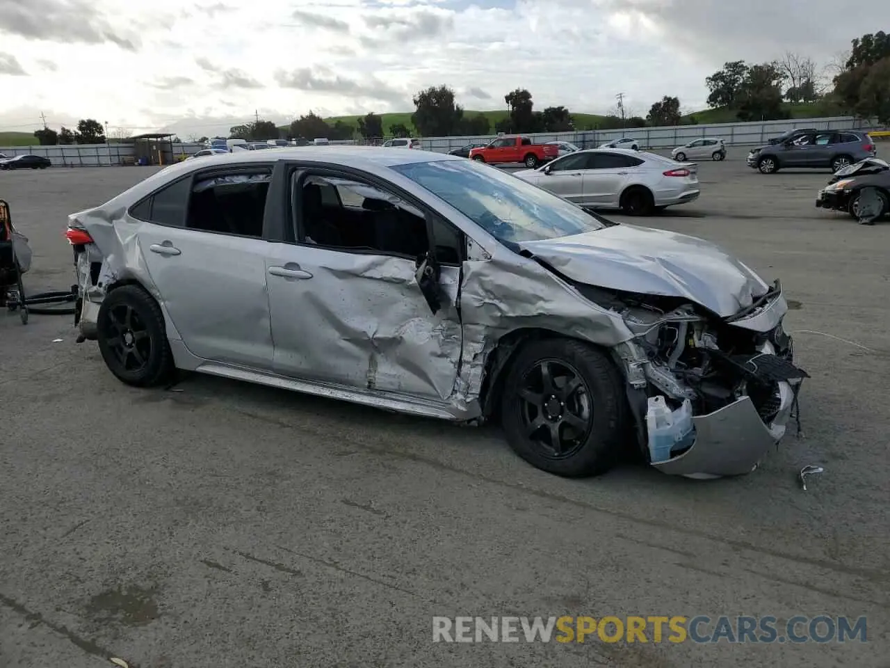 4 fotografías del automóvil dañado 5YFEPMAEXMP193451 TOYOTA COROLLA 2021