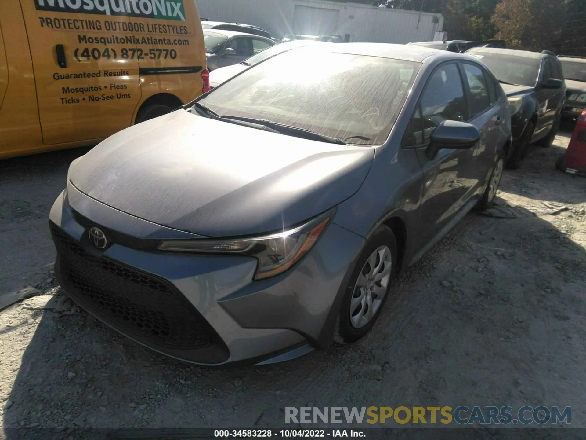 2 fotografías del automóvil dañado 5YFEPMAEXMP199279 TOYOTA COROLLA 2021