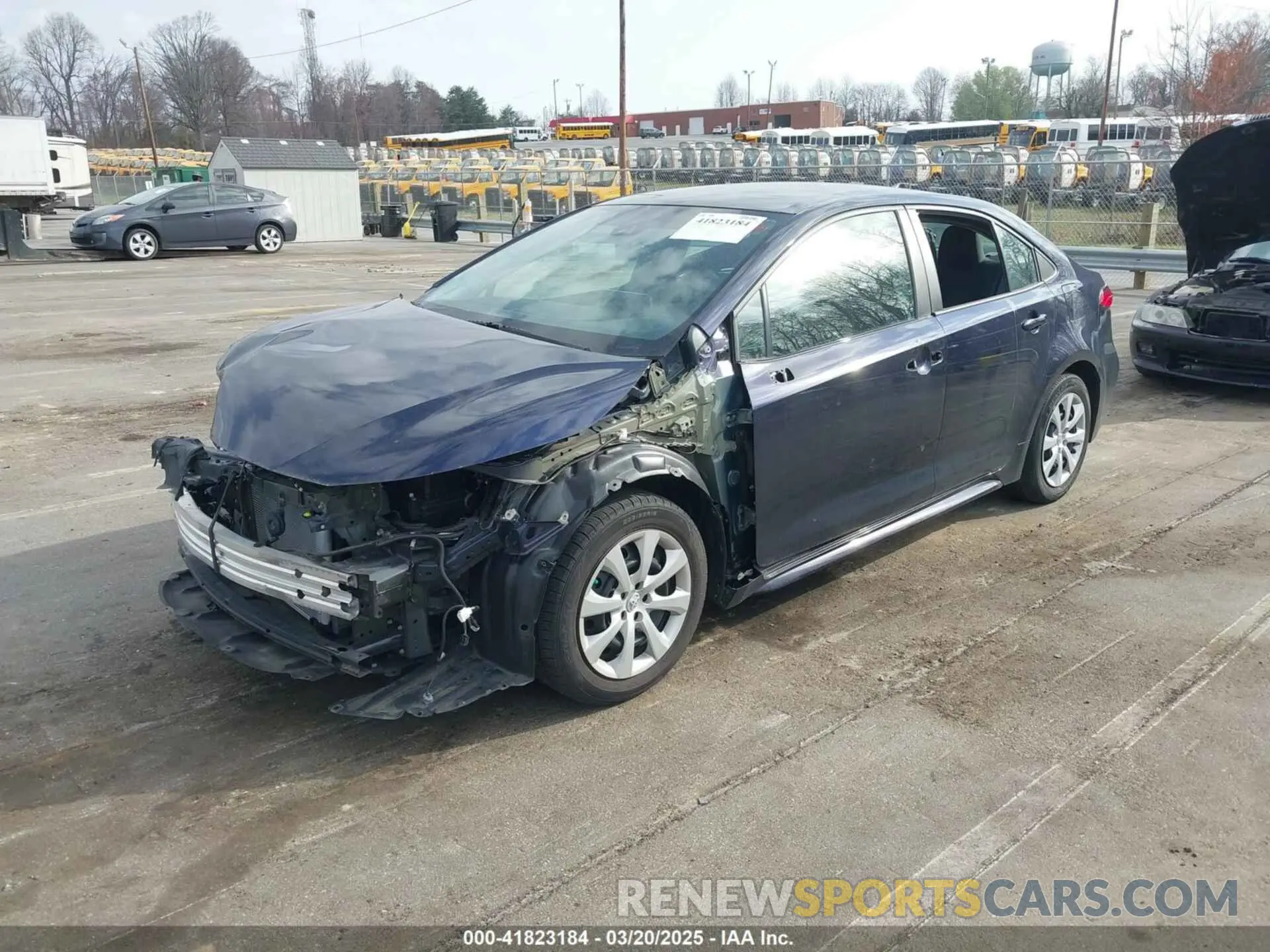 2 fotografías del automóvil dañado 5YFEPMAEXMP207221 TOYOTA COROLLA 2021