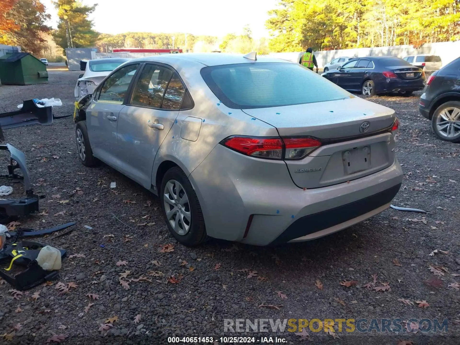 3 fotografías del automóvil dañado 5YFEPMAEXMP207901 TOYOTA COROLLA 2021