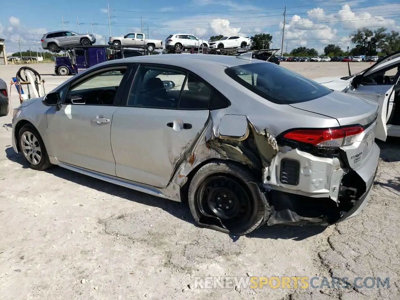 2 fotografías del automóvil dañado 5YFEPMAEXMP215836 TOYOTA COROLLA 2021