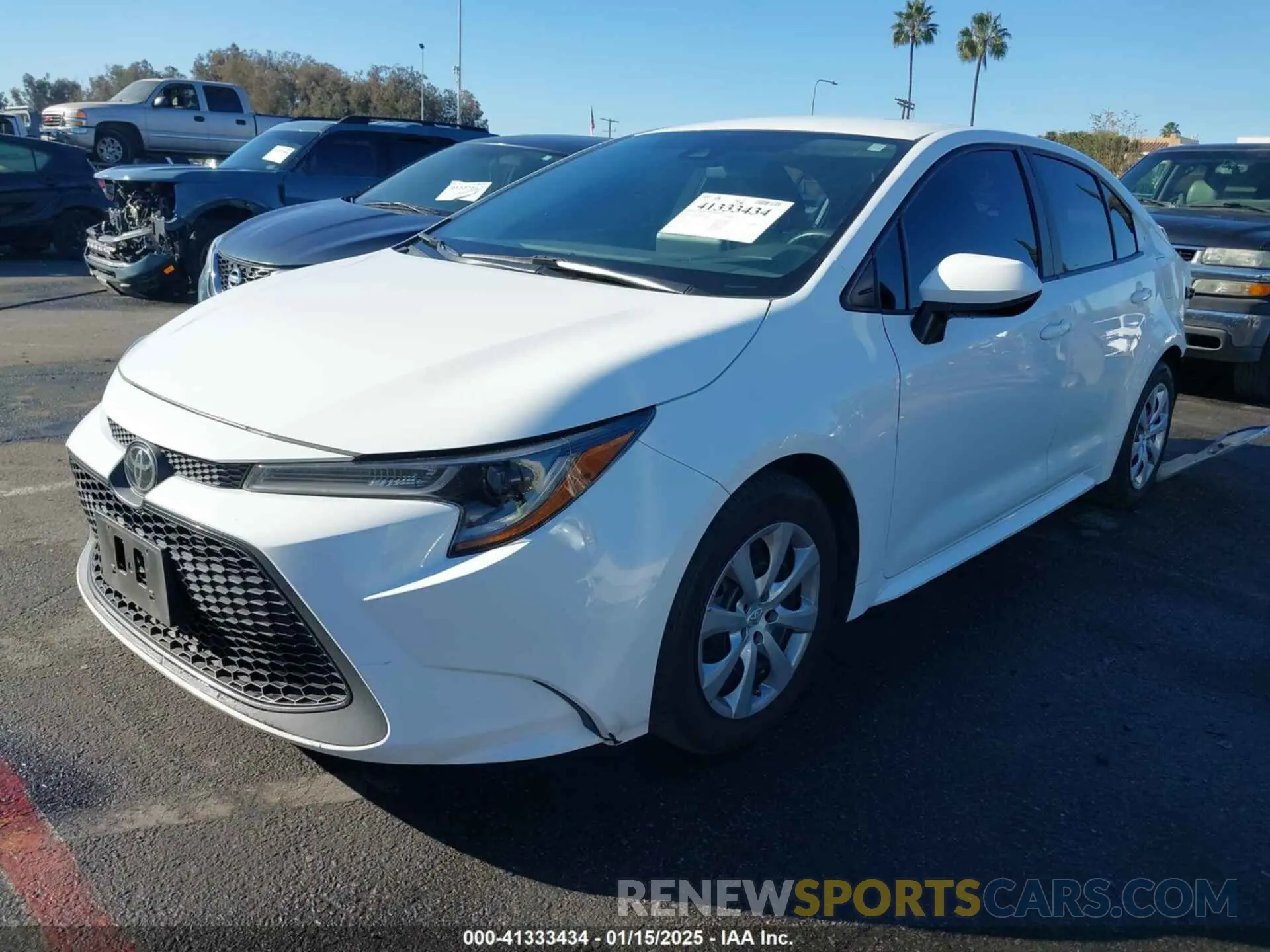 2 fotografías del automóvil dañado 5YFEPMAEXMP217988 TOYOTA COROLLA 2021