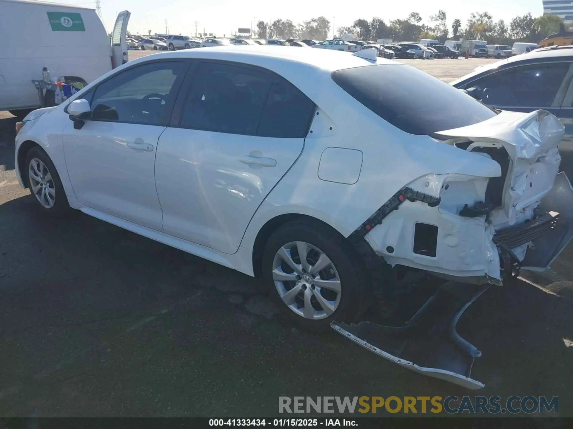 3 fotografías del automóvil dañado 5YFEPMAEXMP217988 TOYOTA COROLLA 2021