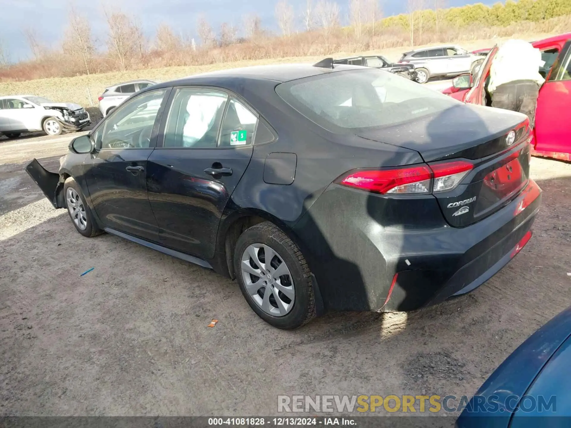 3 fotografías del automóvil dañado 5YFEPMAEXMP218168 TOYOTA COROLLA 2021