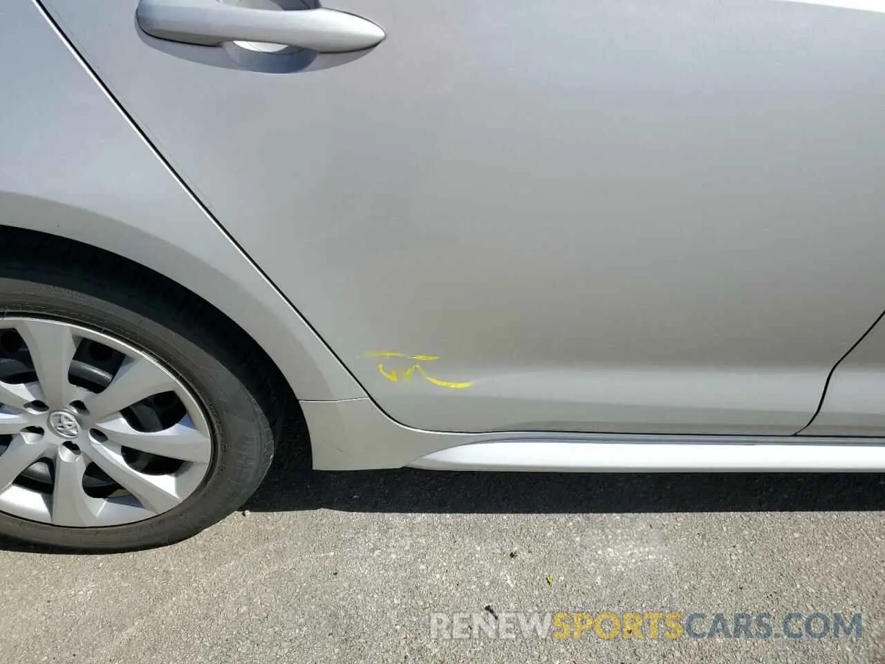 12 fotografías del automóvil dañado 5YFEPMAEXMP225038 TOYOTA COROLLA 2021