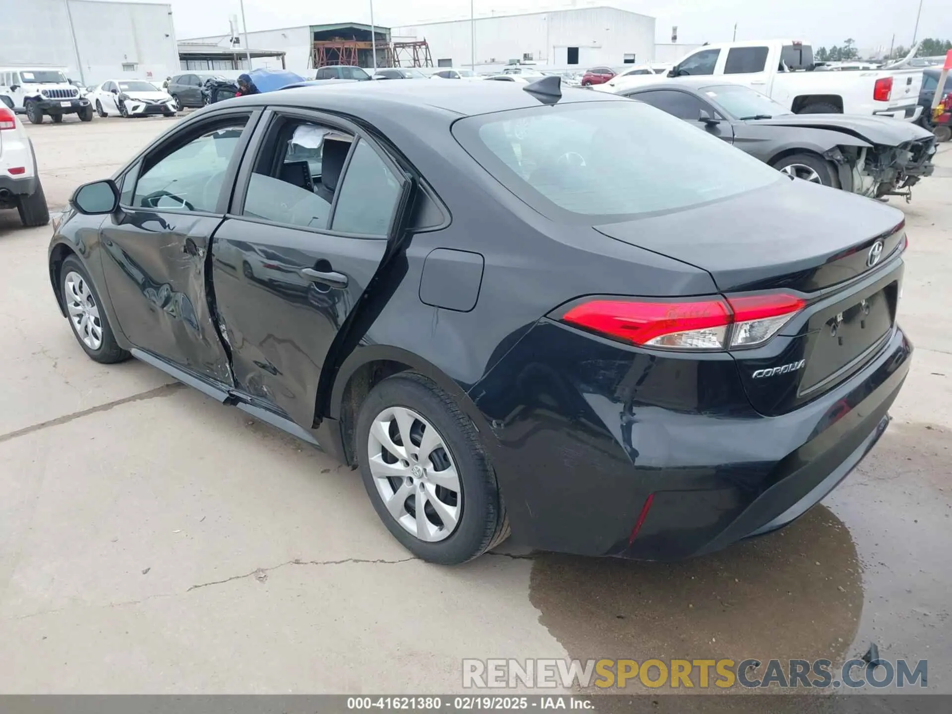 3 fotografías del automóvil dañado 5YFEPMAEXMP238498 TOYOTA COROLLA 2021