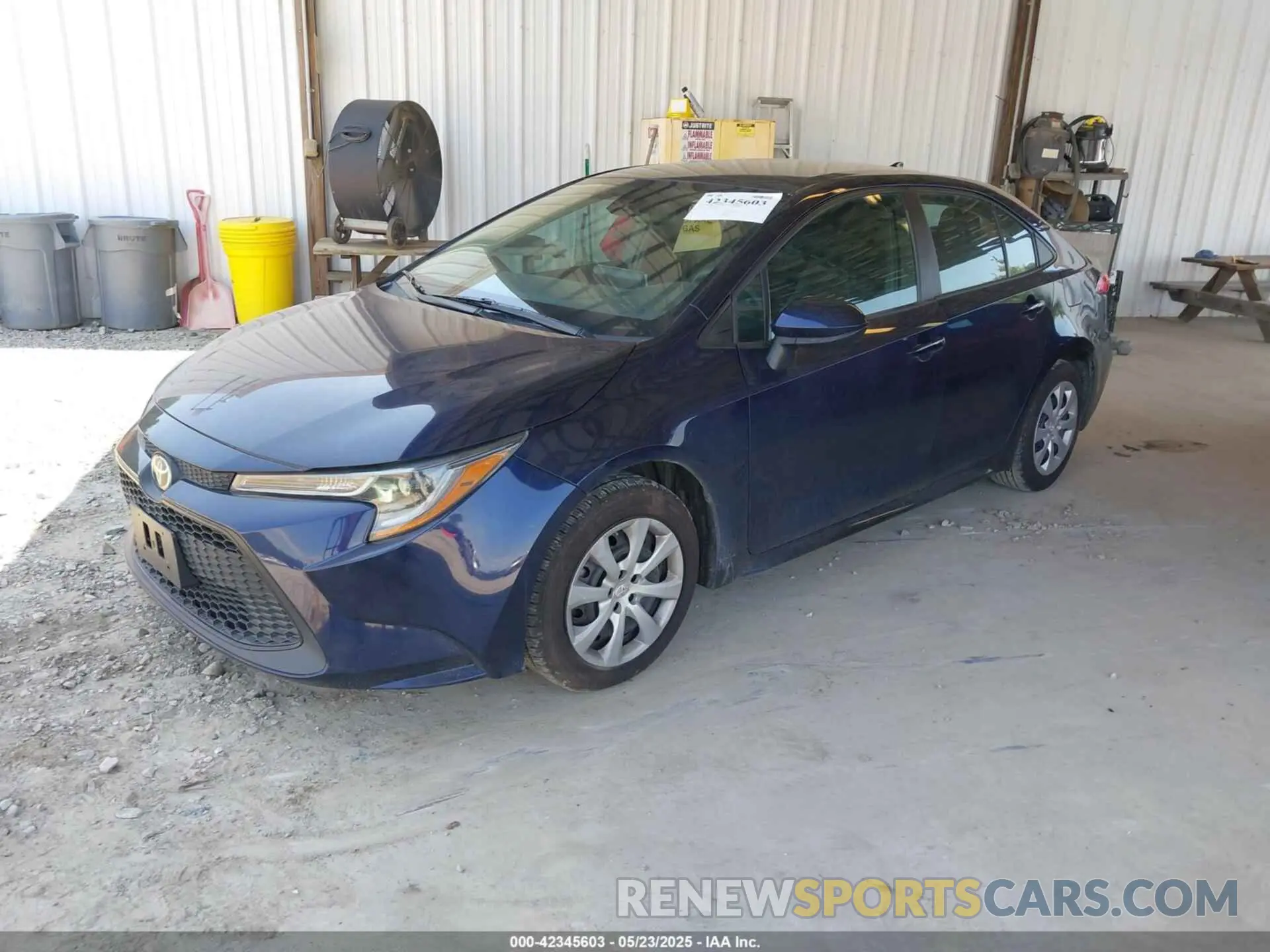 2 fotografías del automóvil dañado 5YFEPMAEXMP241658 TOYOTA COROLLA 2021