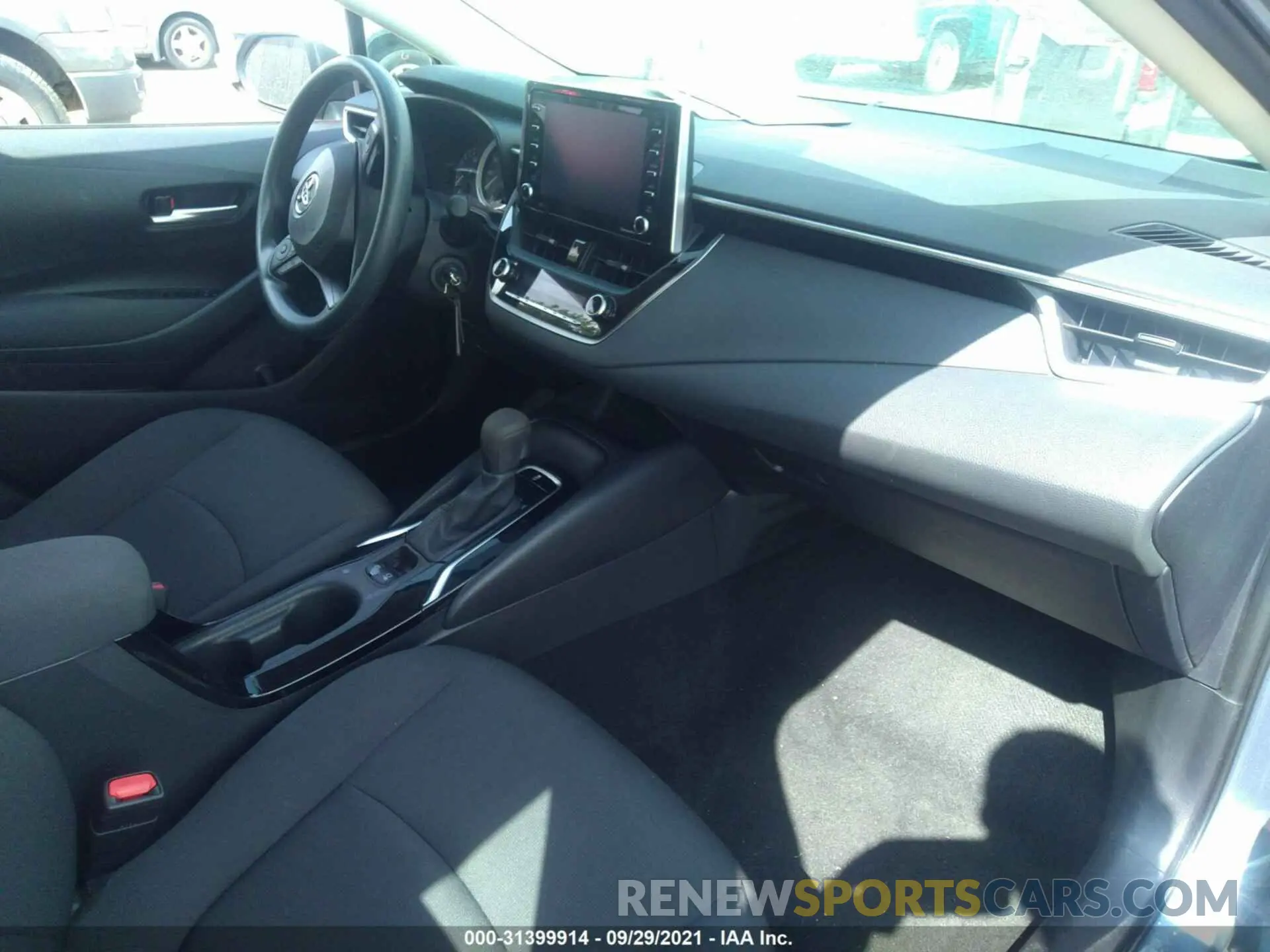5 fotografías del automóvil dañado 5YFEPMAEXMP247122 TOYOTA COROLLA 2021