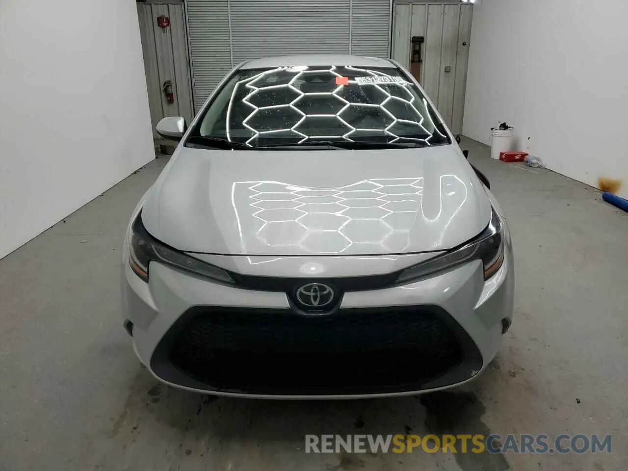 5 fotografías del automóvil dañado 5YFEPMAEXMP251381 TOYOTA COROLLA 2021