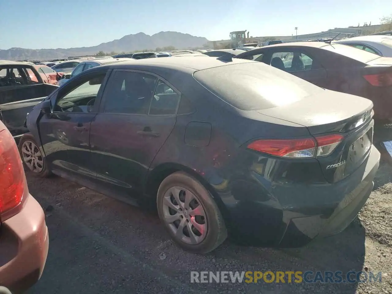 2 fotografías del automóvil dañado 5YFEPMAEXMP255480 TOYOTA COROLLA 2021