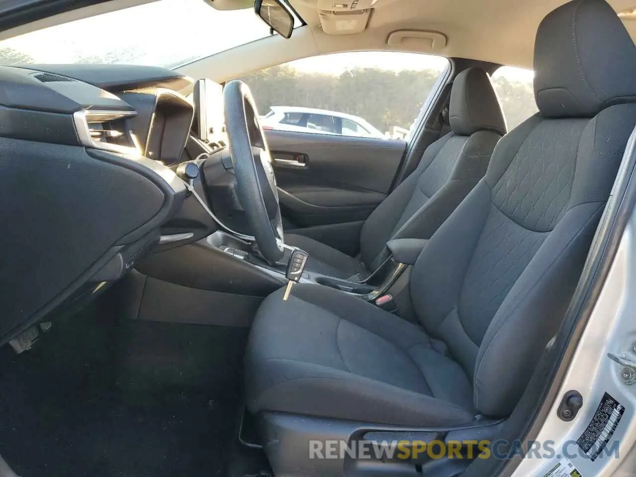7 fotografías del automóvil dañado 5YFEPMAEXMP257147 TOYOTA COROLLA 2021