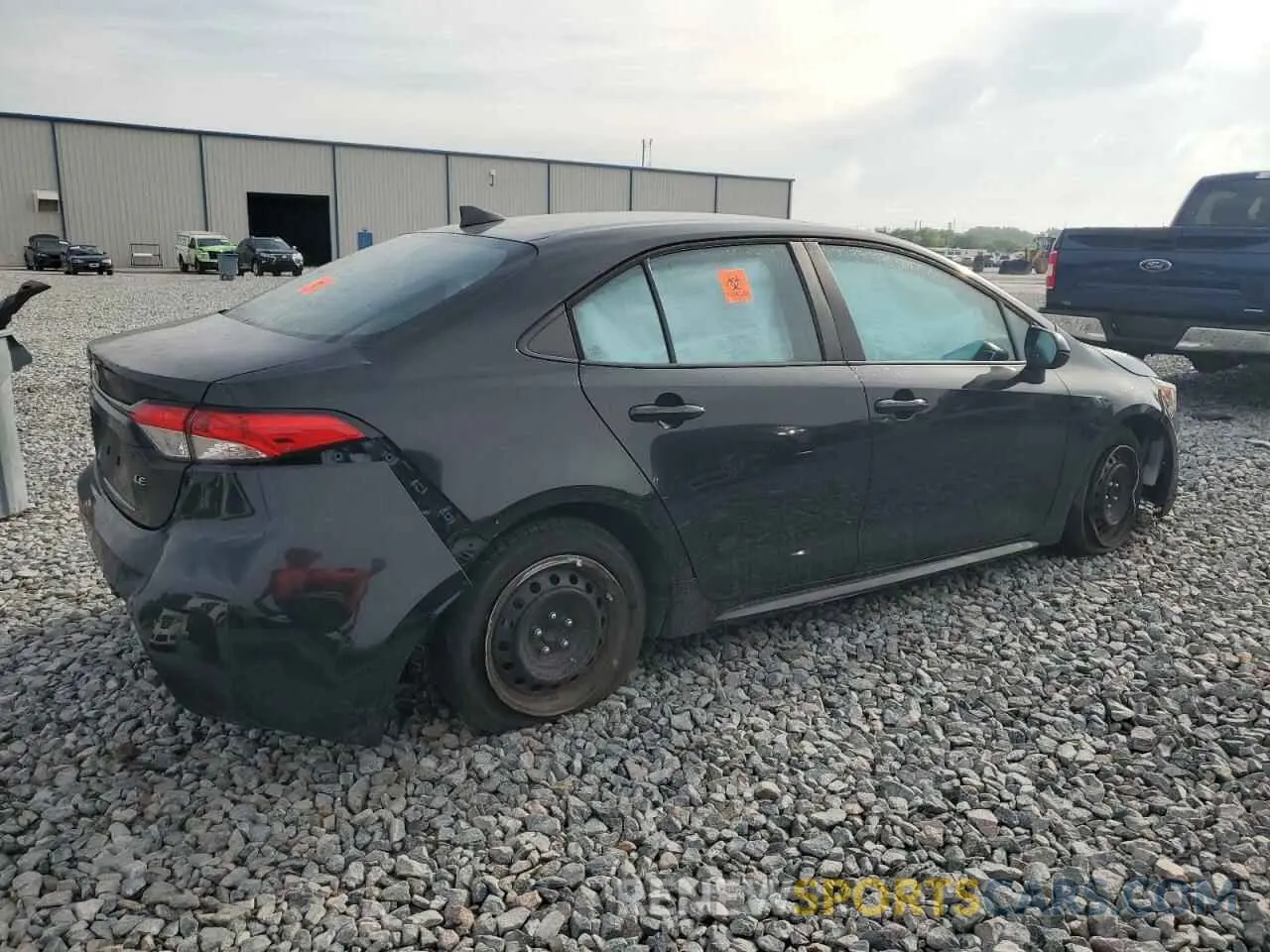 3 fotografías del automóvil dañado 5YFEPMAEXMP260775 TOYOTA COROLLA 2021