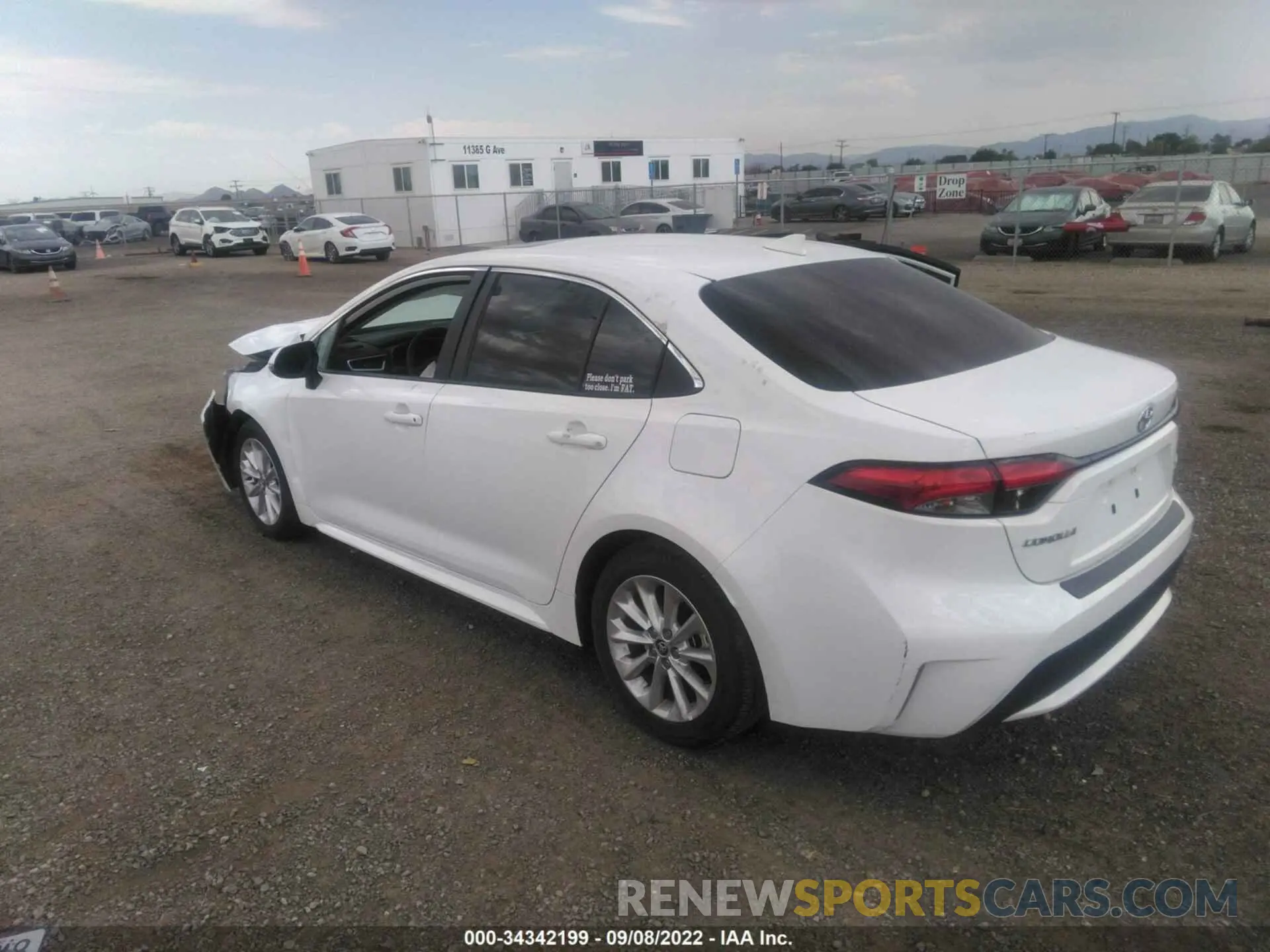 3 fotografías del automóvil dañado 5YFFPMAE0MP177344 TOYOTA COROLLA 2021