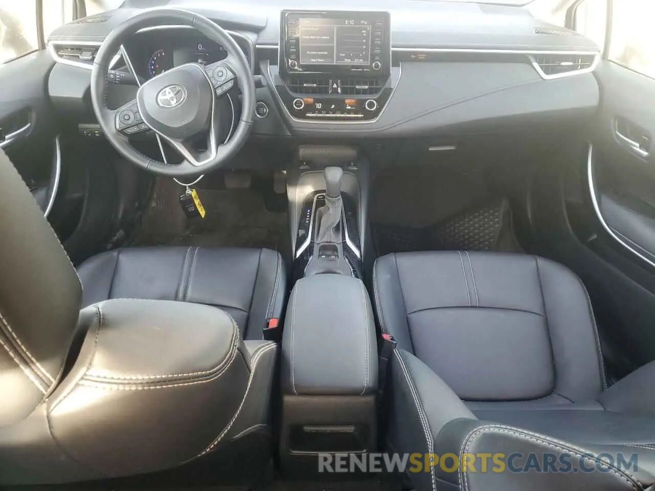 8 fotografías del automóvil dañado 5YFFPMAE4MP227193 TOYOTA COROLLA 2021