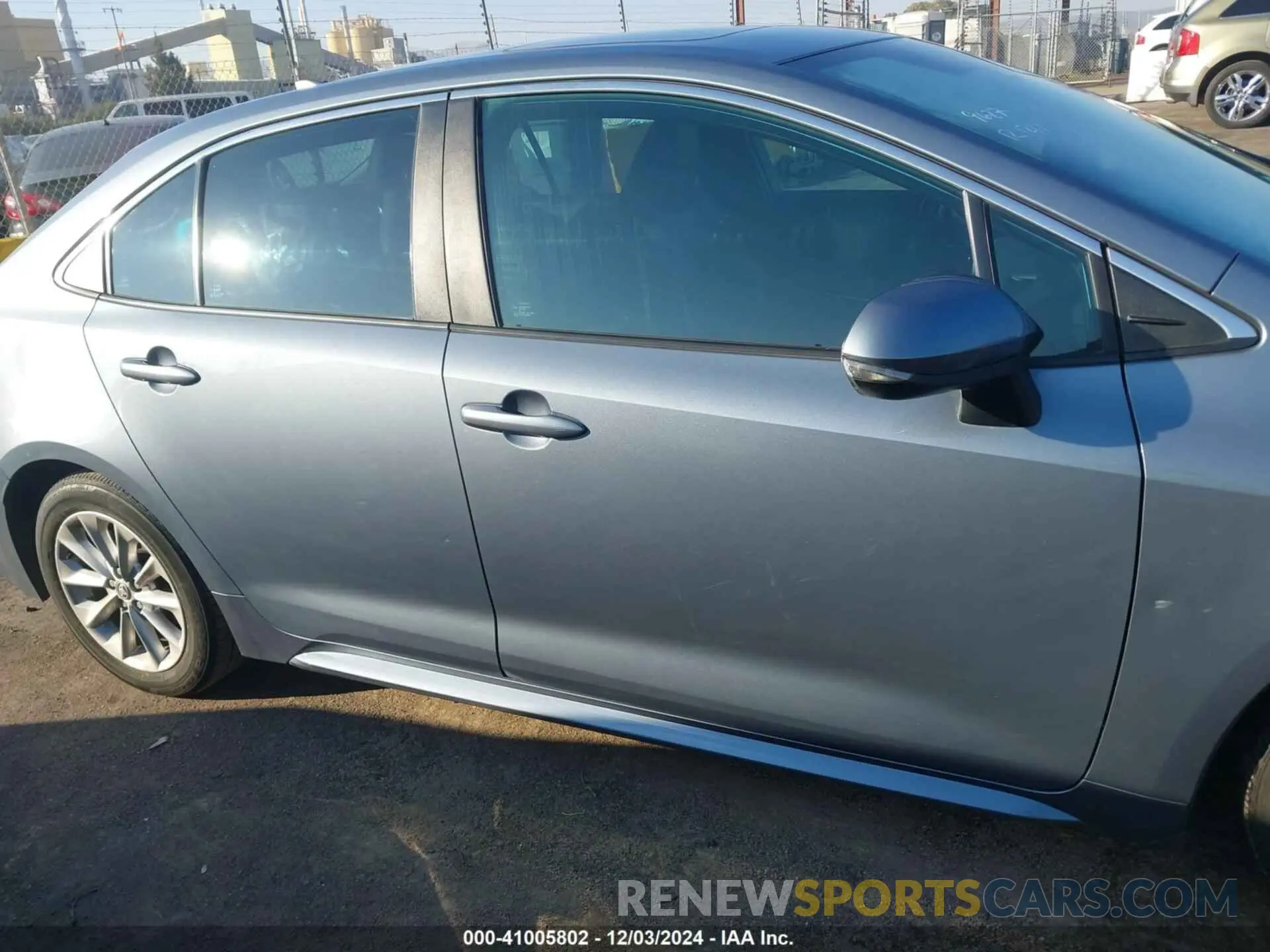 13 fotografías del automóvil dañado 5YFFPMAE4MP270061 TOYOTA COROLLA 2021