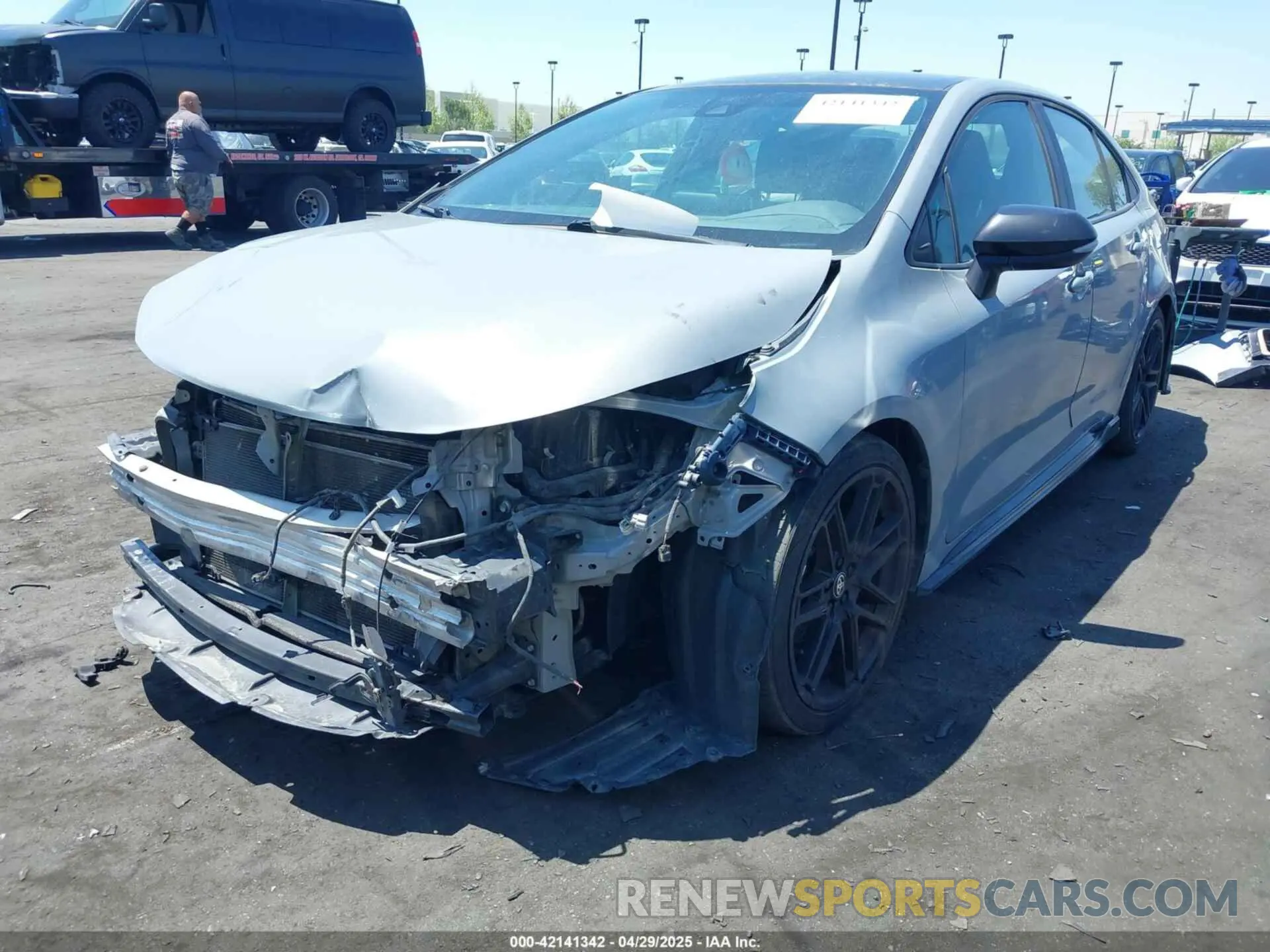 2 fotografías del automóvil dañado 5YFM4MCE5MP070500 TOYOTA COROLLA 2021