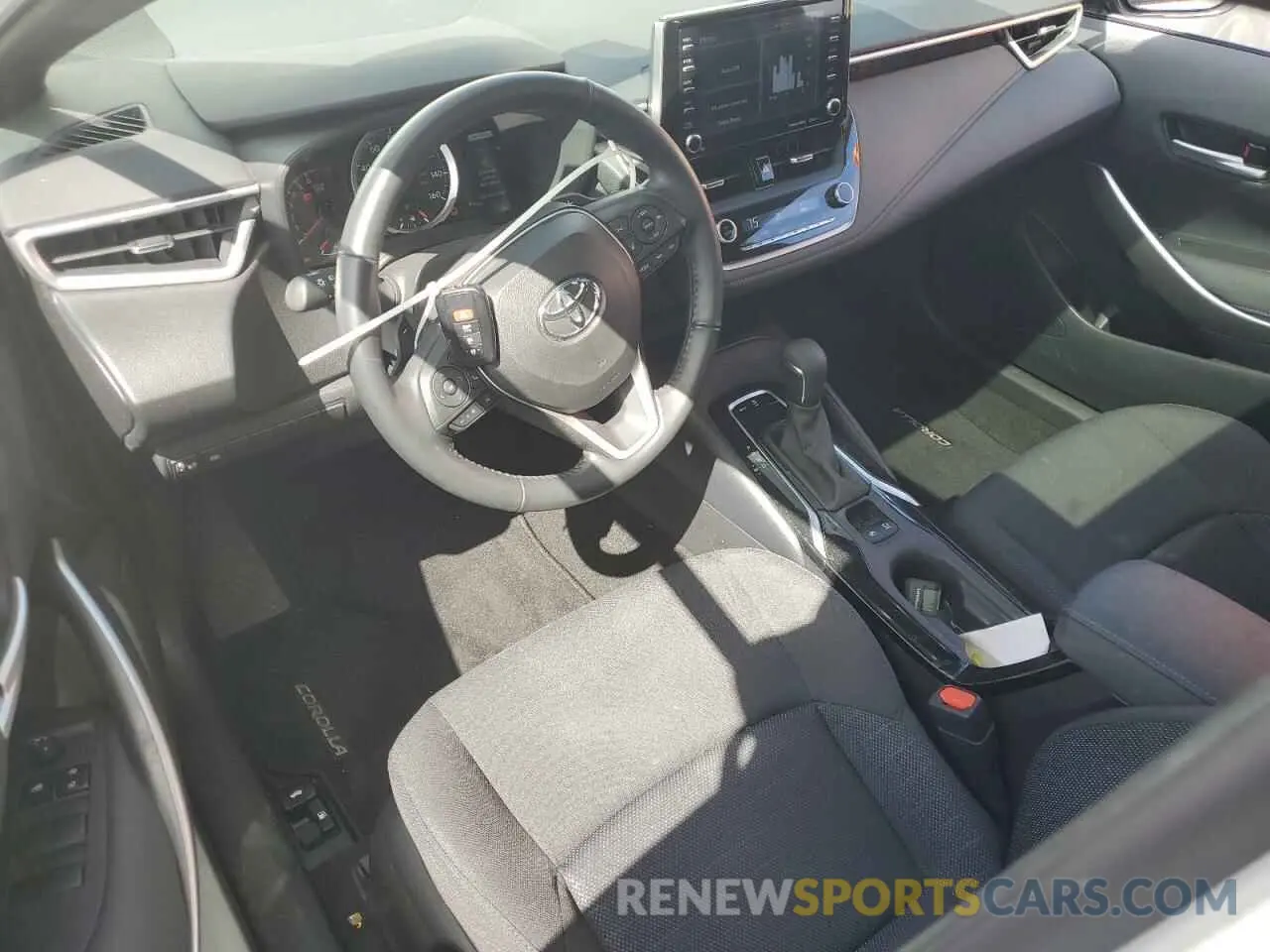 8 fotografías del automóvil dañado 5YFP4MCE1MP087355 TOYOTA COROLLA 2021