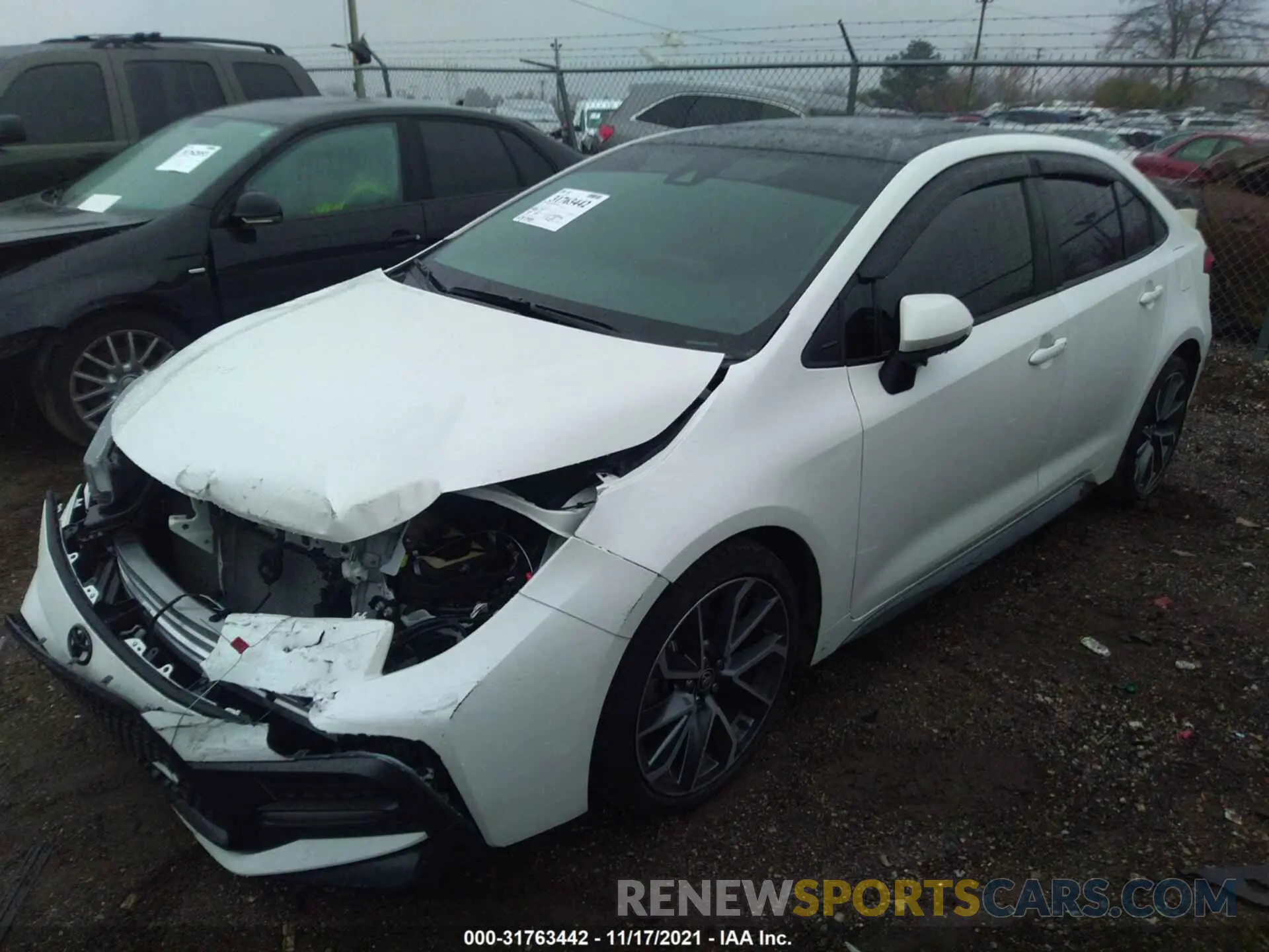 2 fotografías del automóvil dañado 5YFP4MCE3MP069195 TOYOTA COROLLA 2021